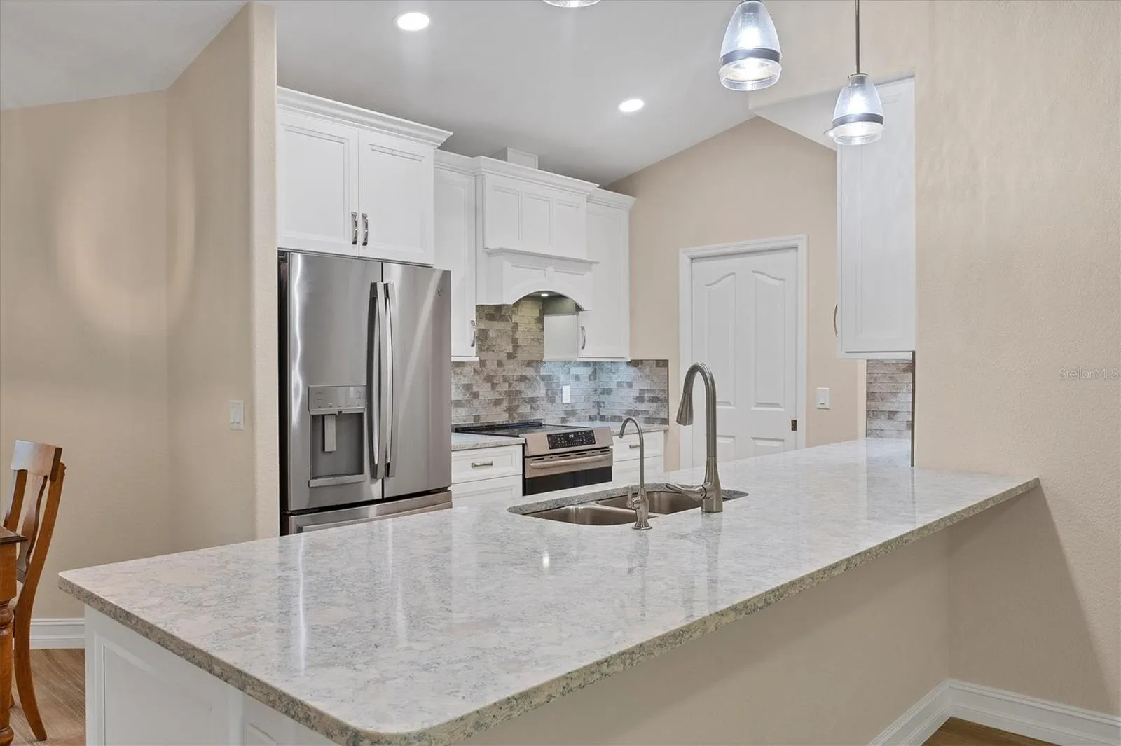 1469 FRANKLIN LN