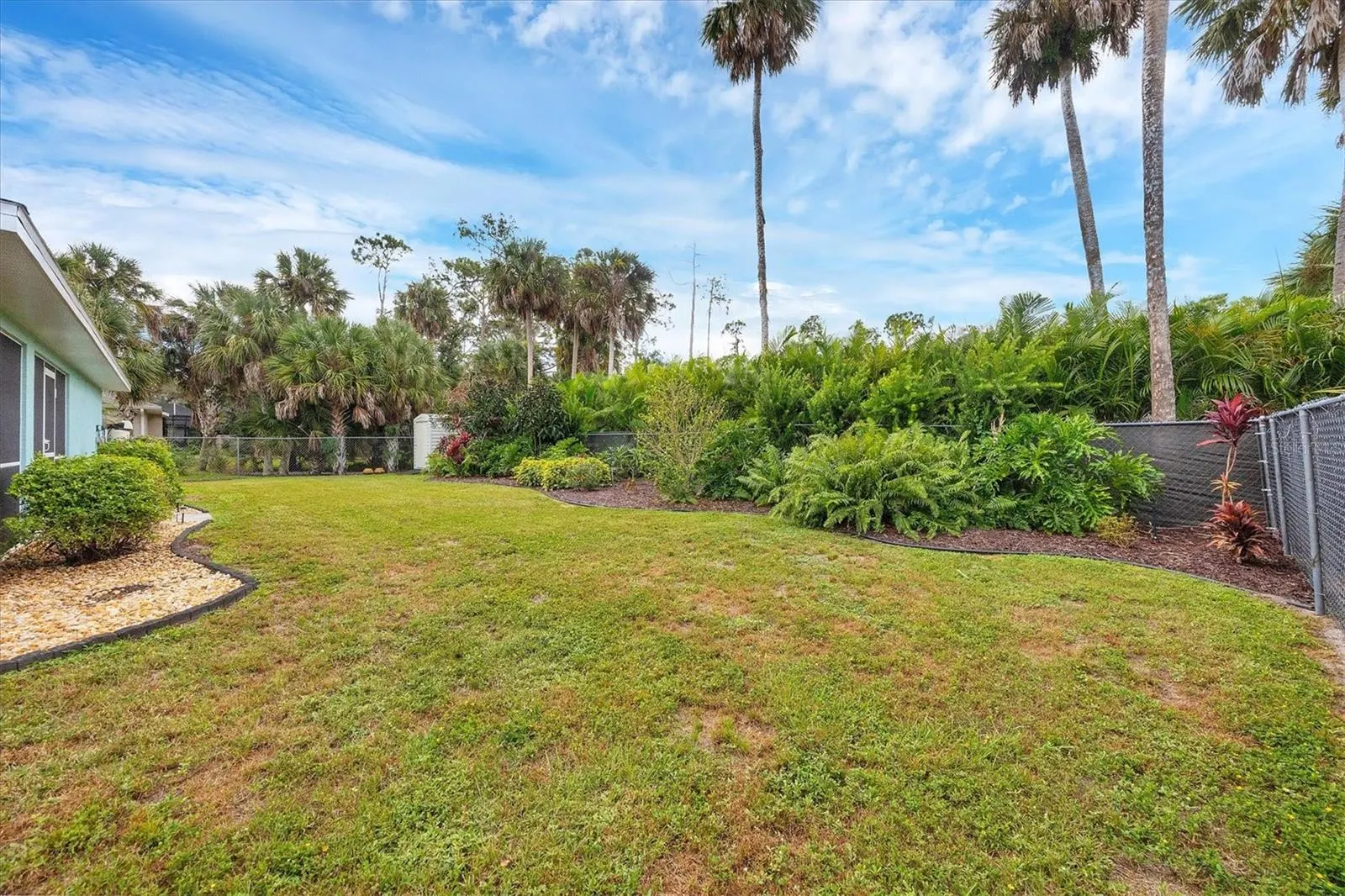 1469 FRANKLIN LN