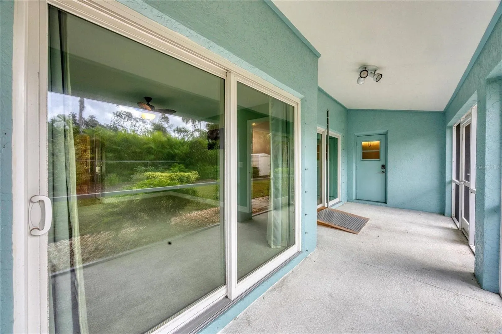 1469 FRANKLIN LN