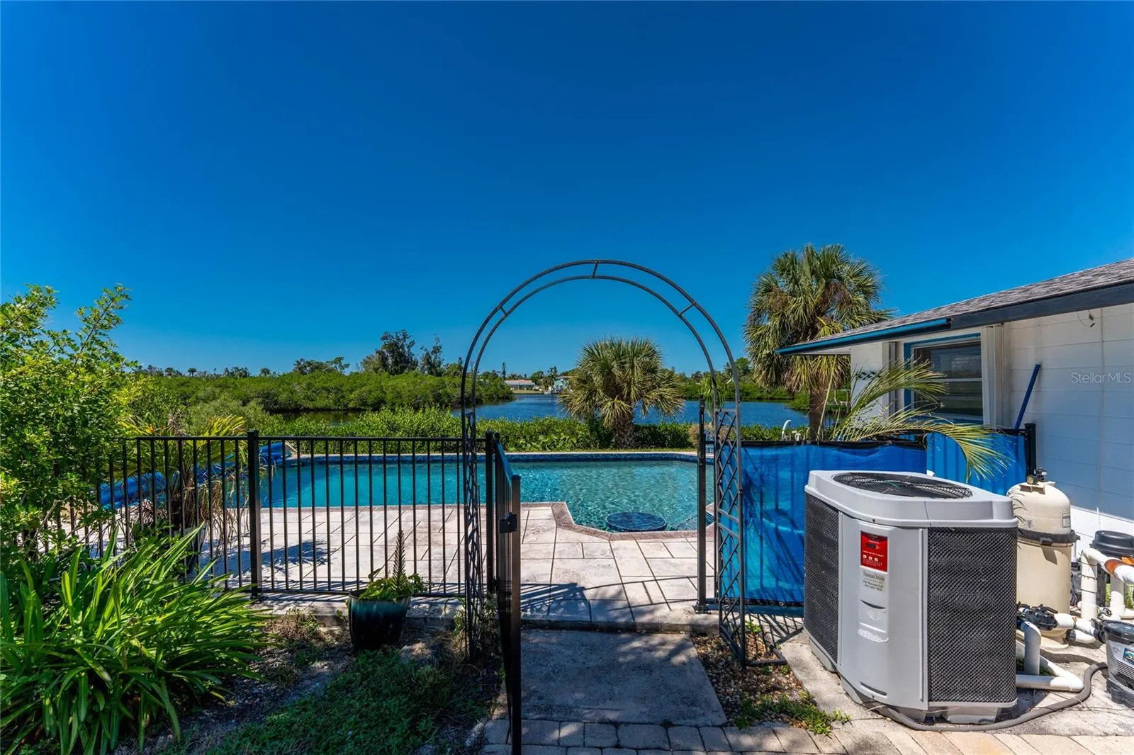 1410 SAN JOSE DR