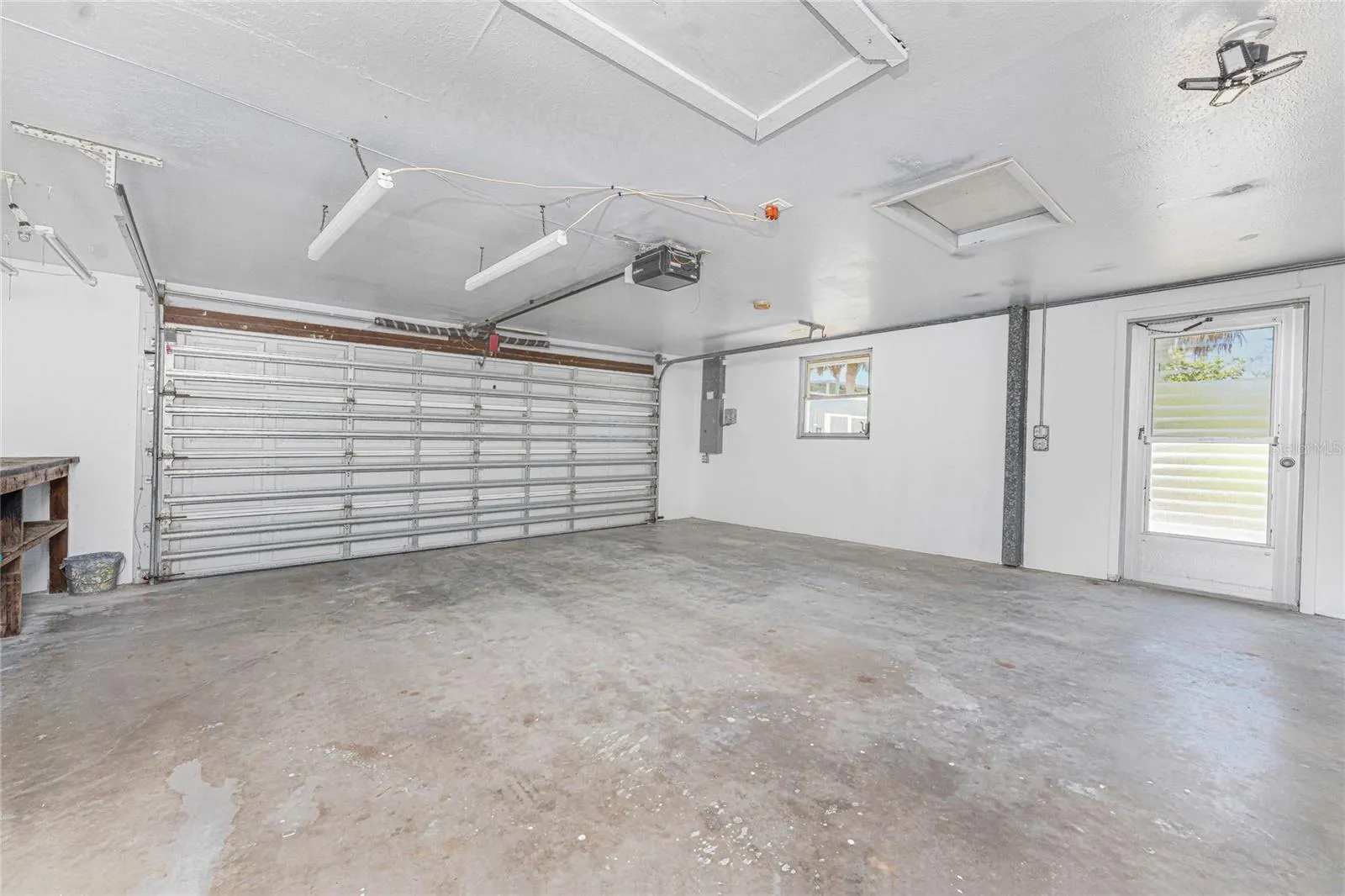 1410 SAN JOSE DR