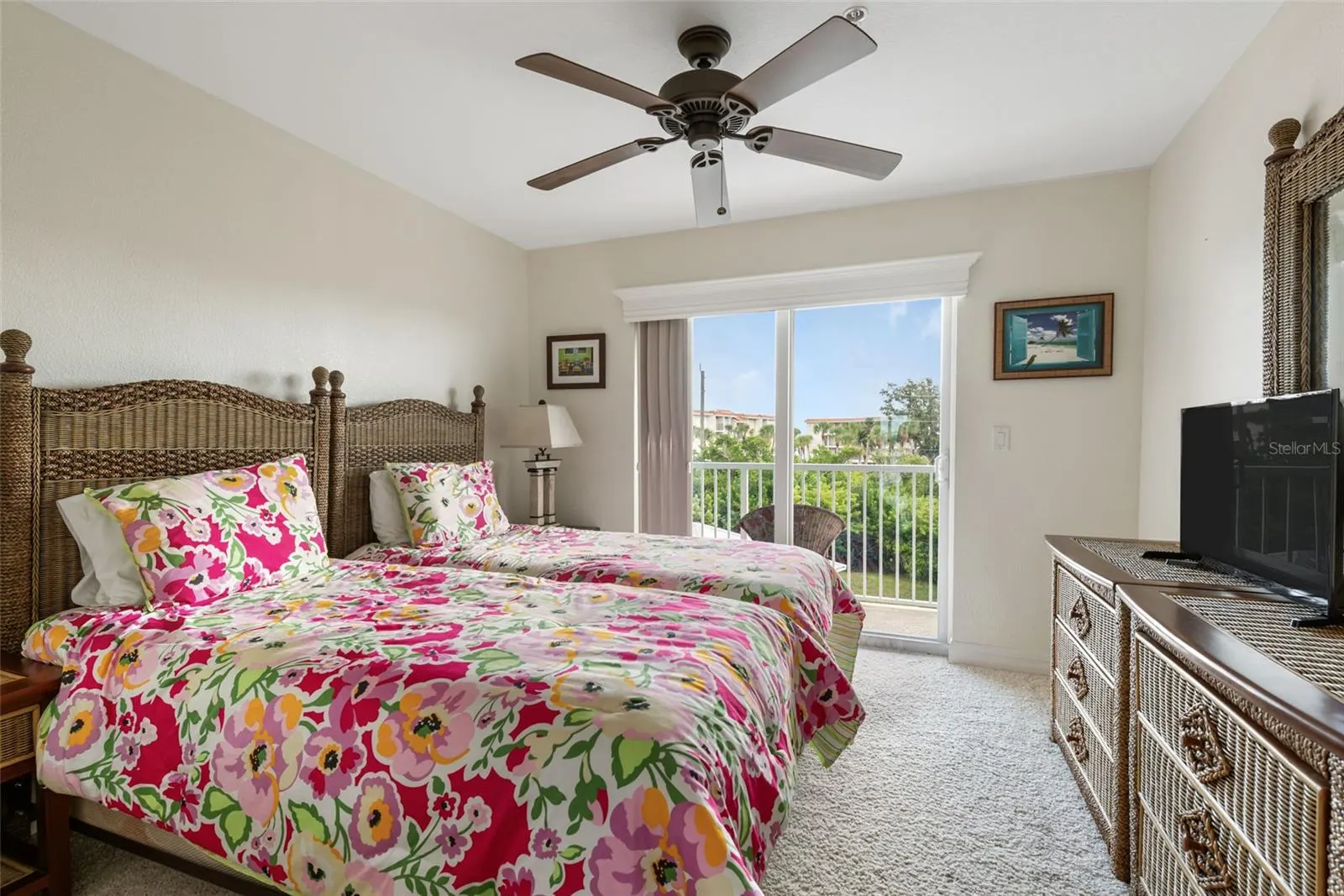 1420 BEACH RD #204, #204