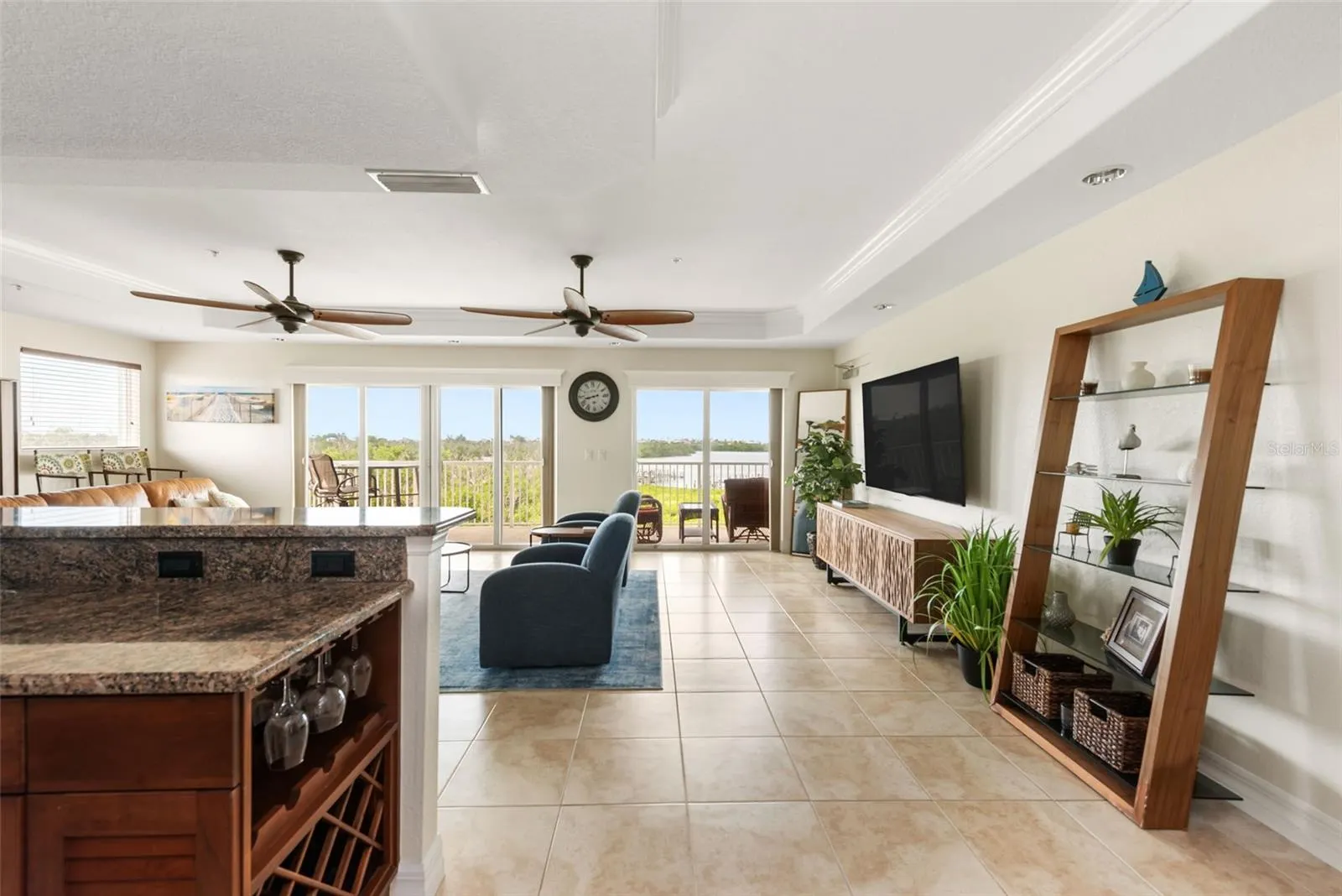 1420 BEACH RD #204, #204