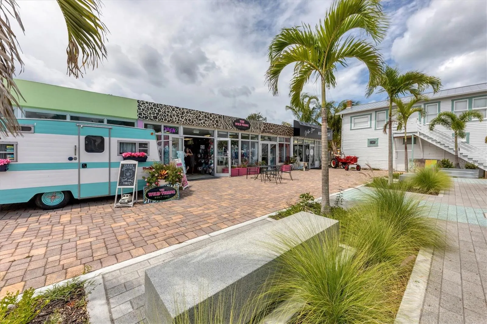1420 BEACH RD #204, #204