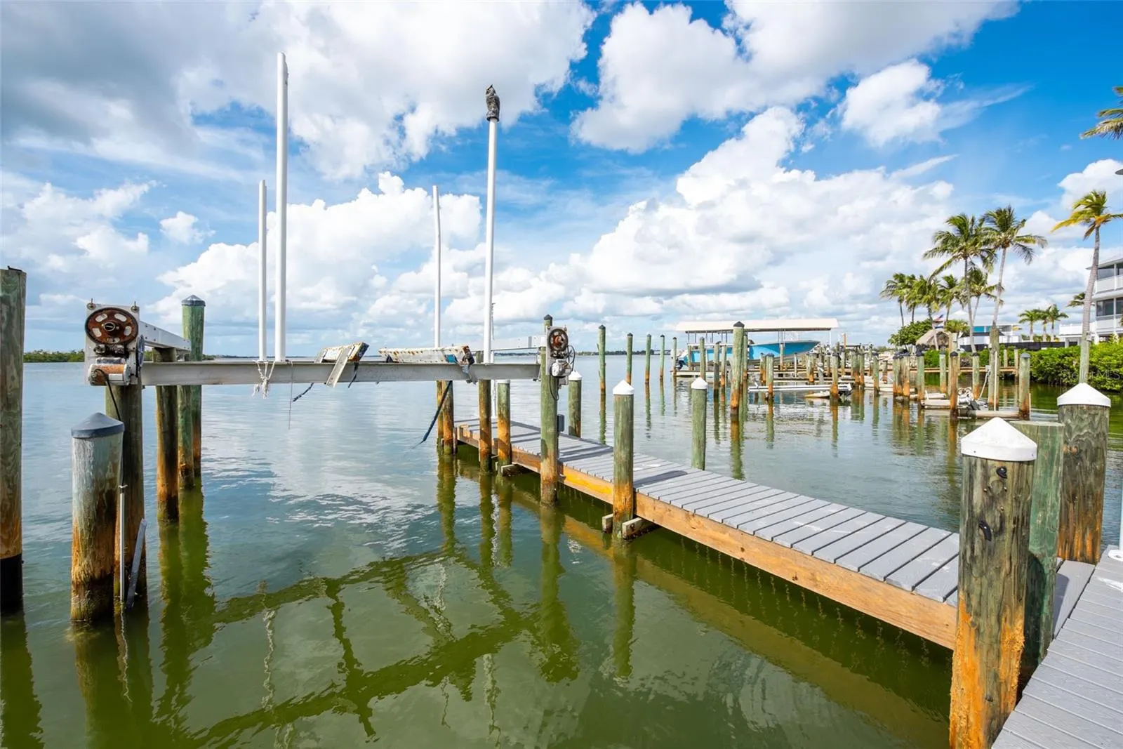 1420 BEACH RD #204, #204
