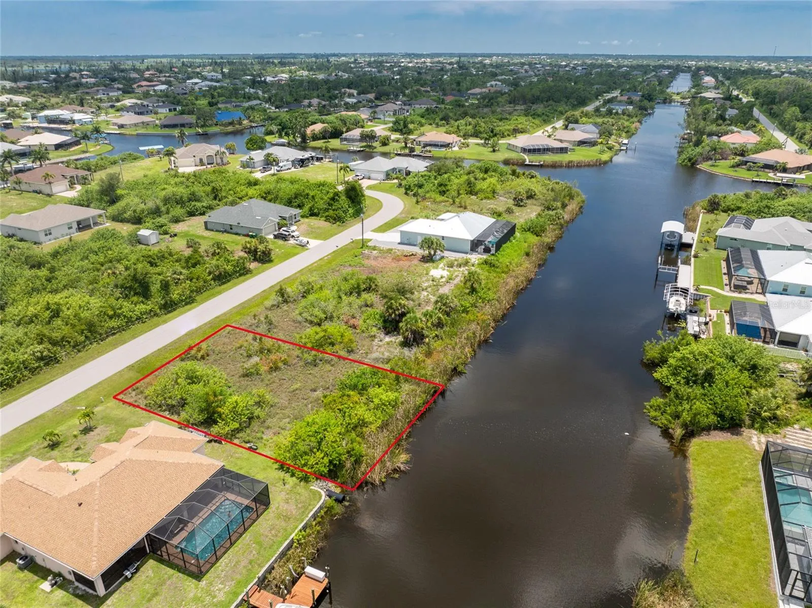 15610 APPLEWHITE CIR