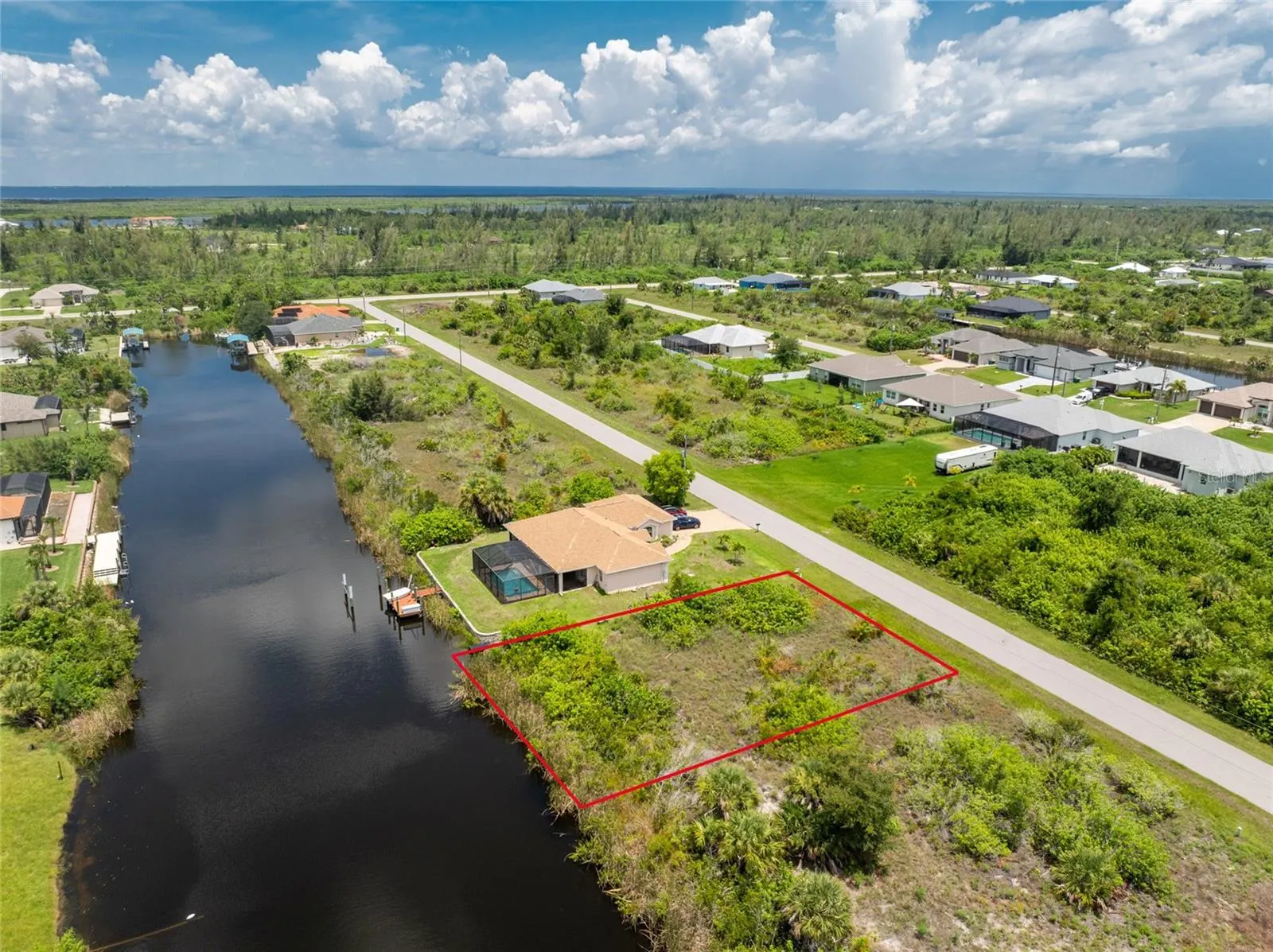 15610 APPLEWHITE CIR