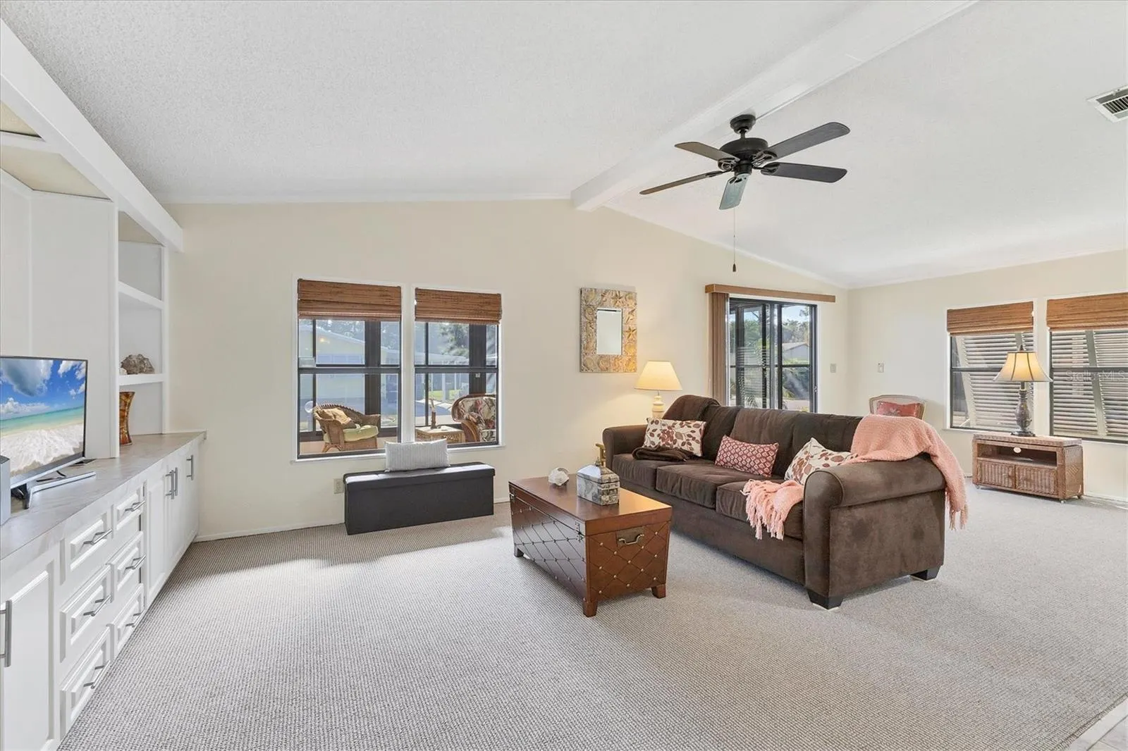 810 MANCHESTER CT