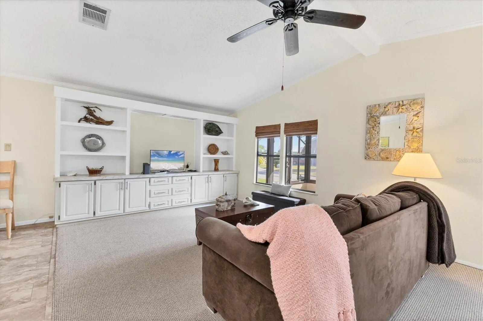 810 MANCHESTER CT