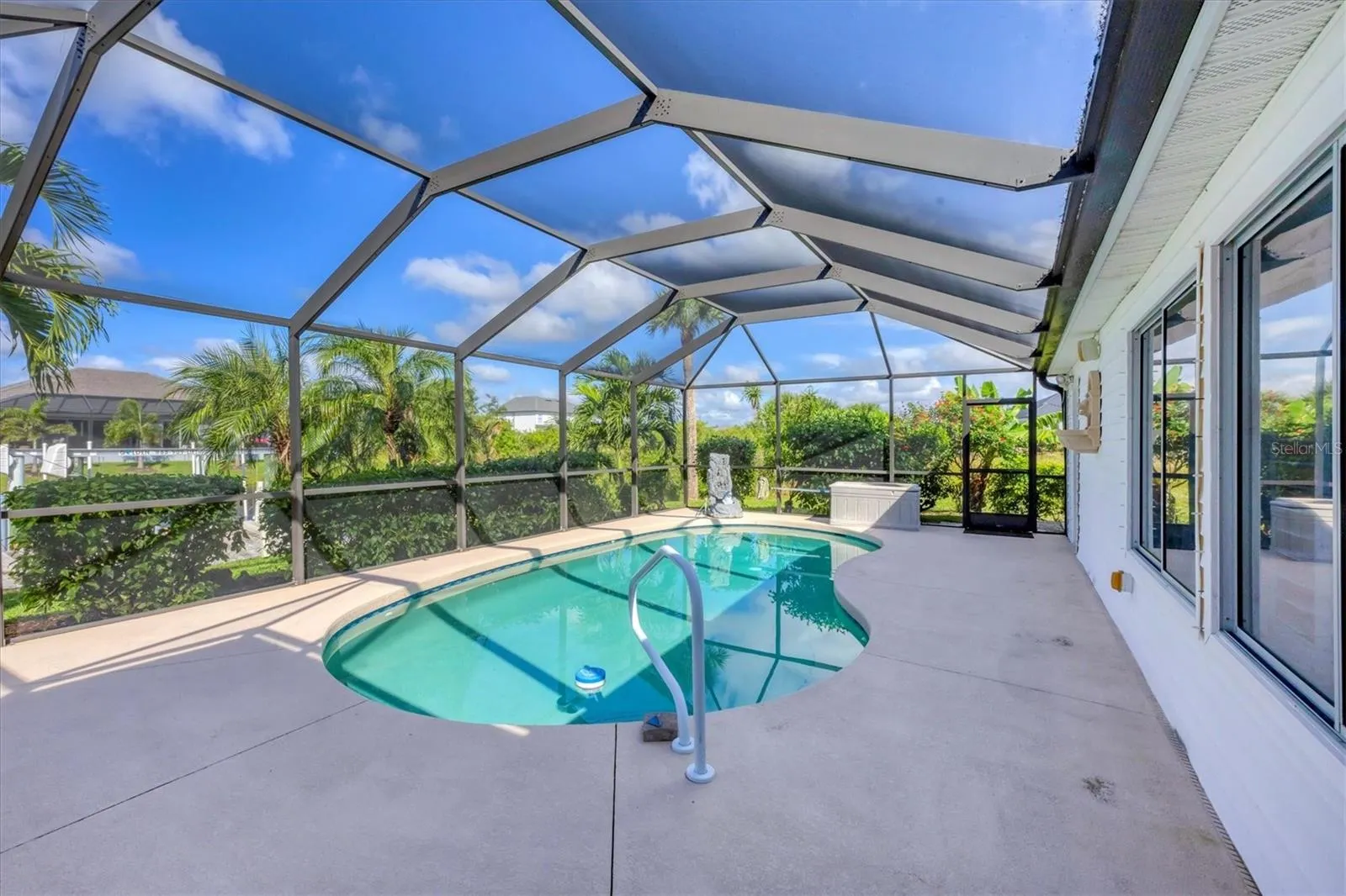 14494 LILLIAN CIR