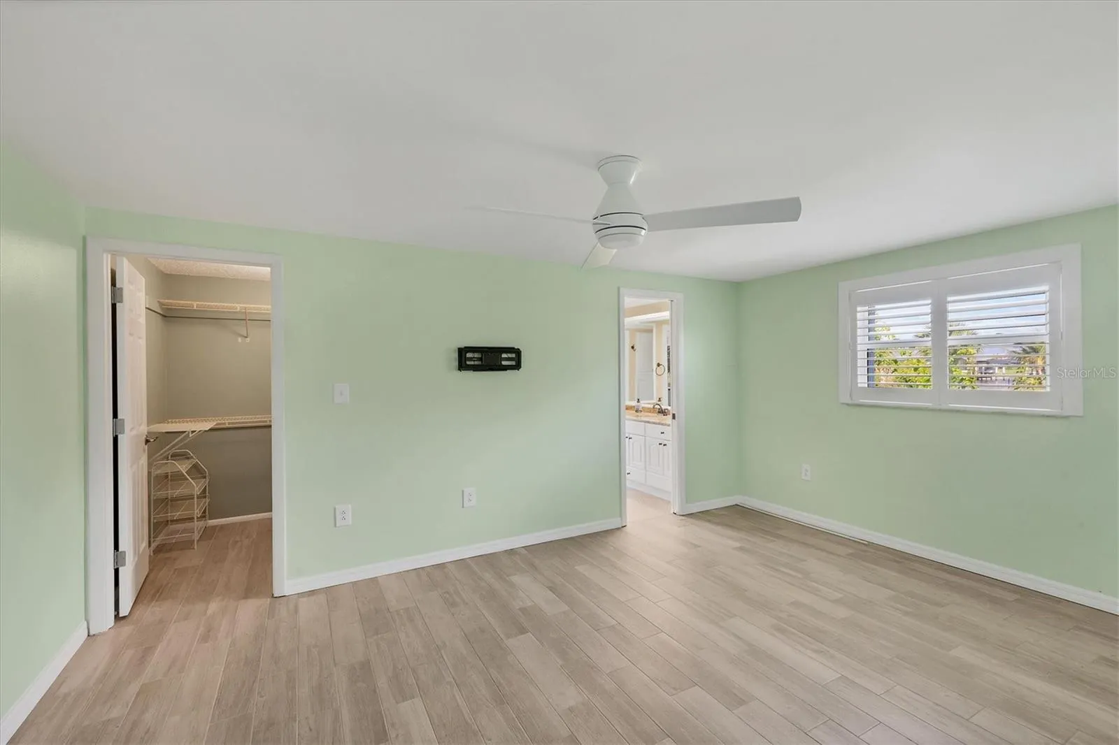 14494 LILLIAN CIR