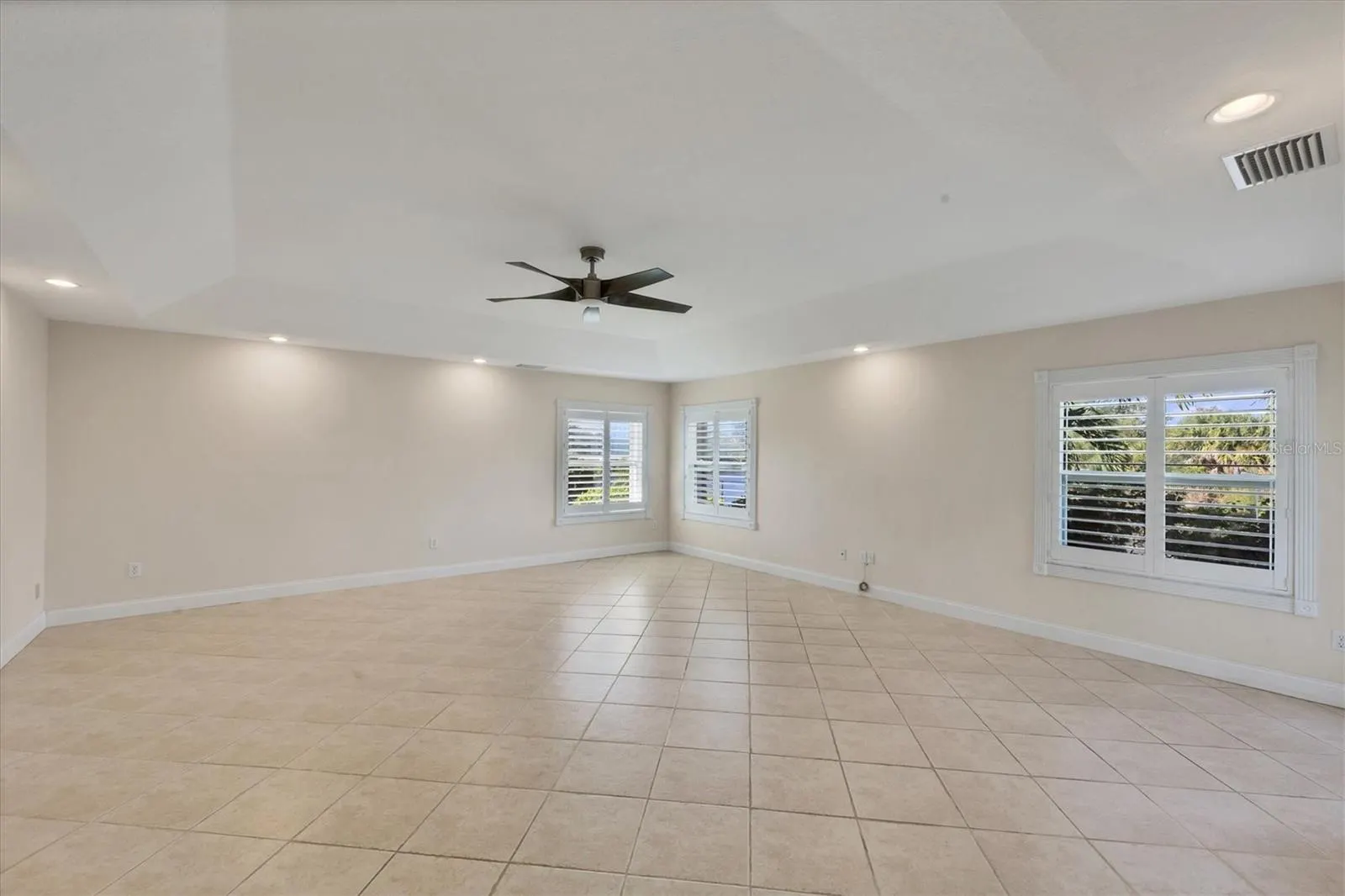 14494 LILLIAN CIR