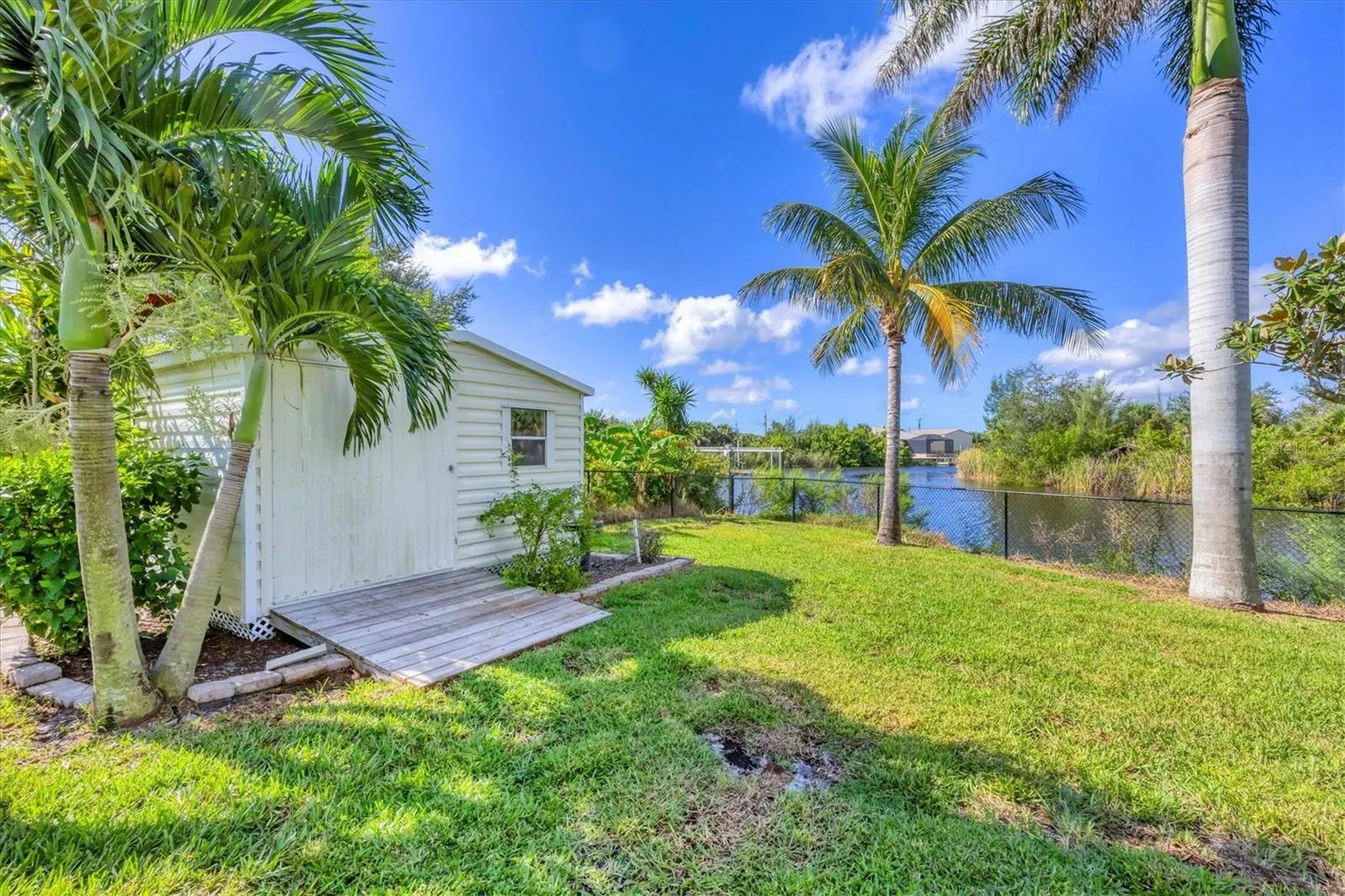 14494 LILLIAN CIR