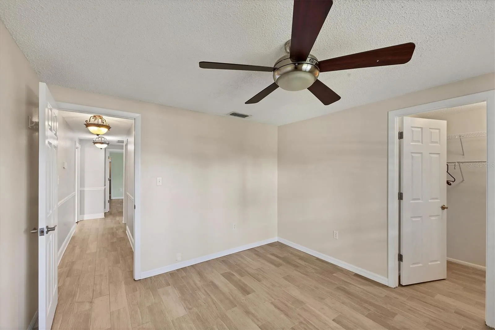 14494 LILLIAN CIR