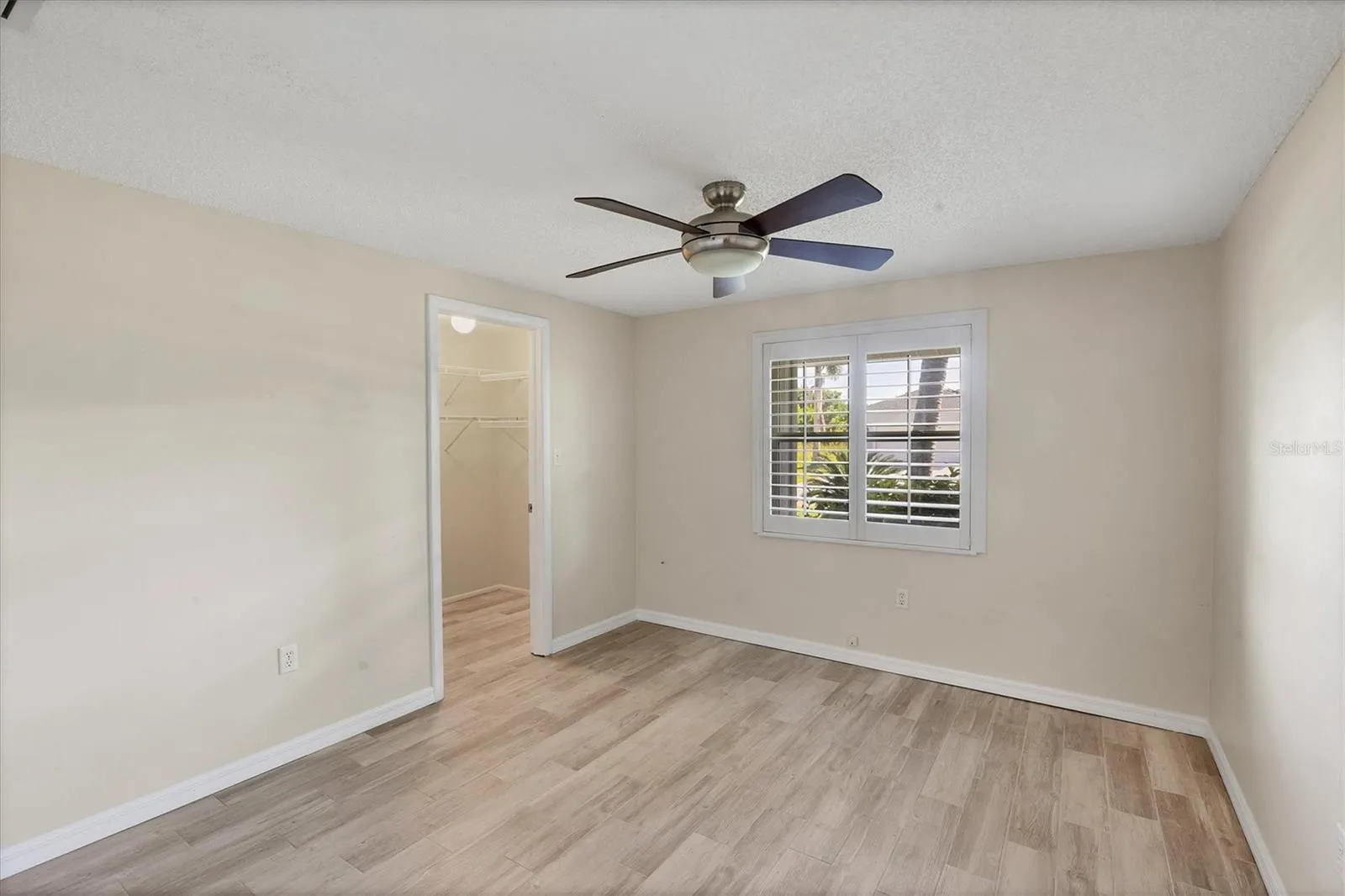 14494 LILLIAN CIR