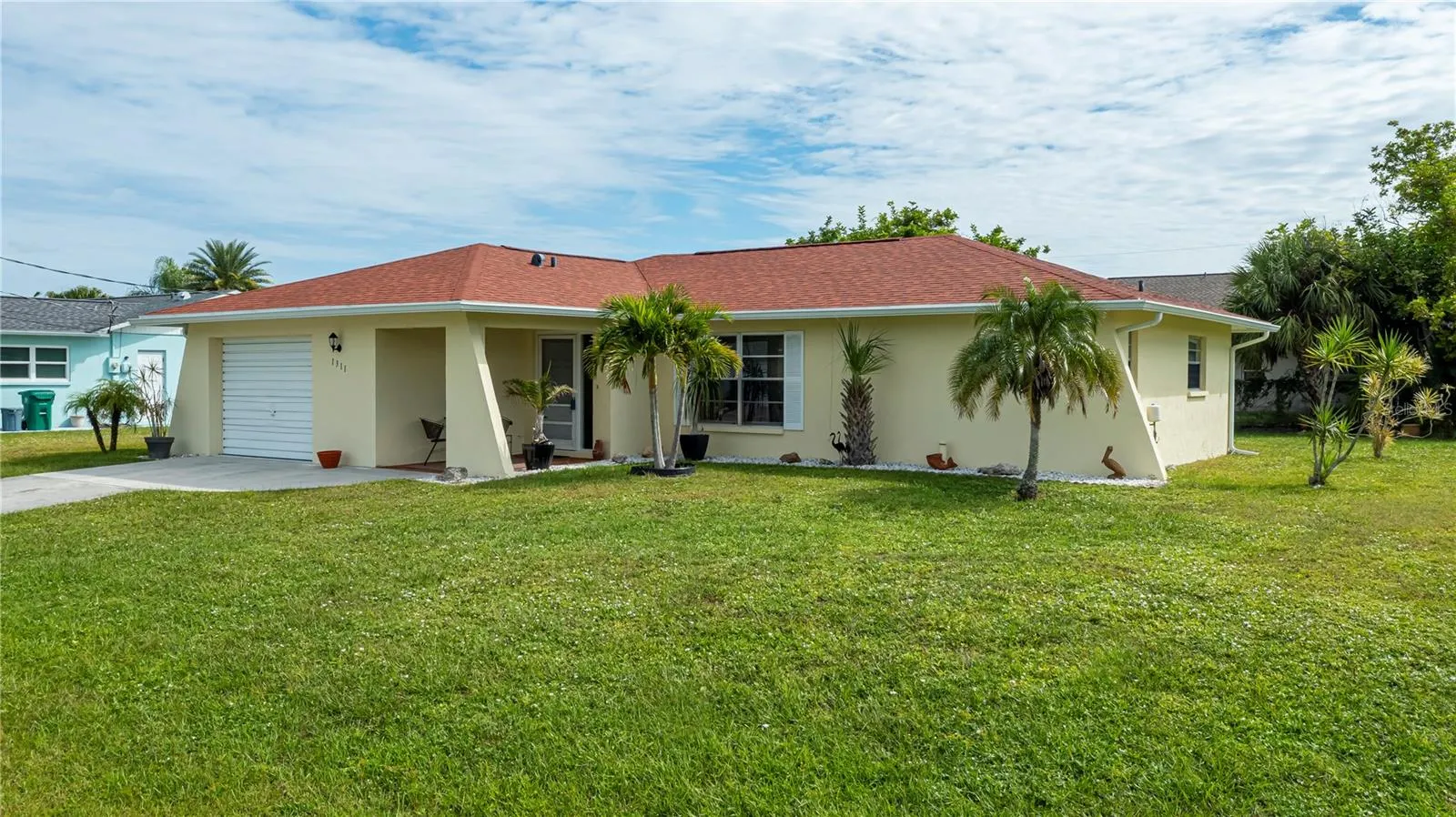 1311 WASHINGTON DR