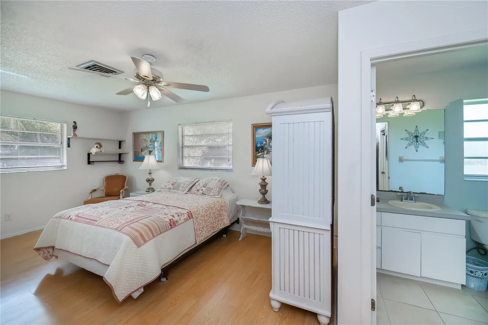 1311 WASHINGTON DR
