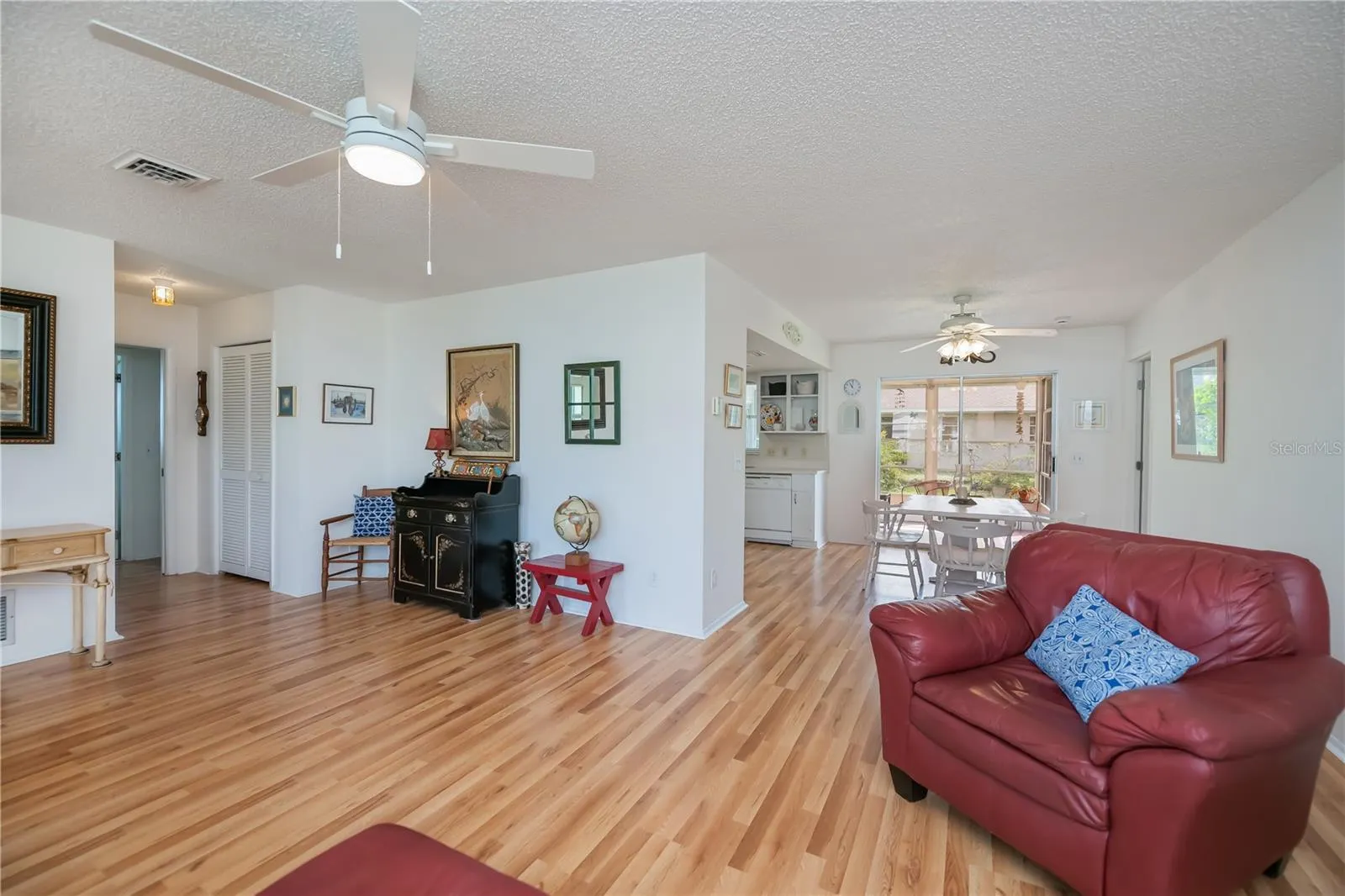 1311 WASHINGTON DR