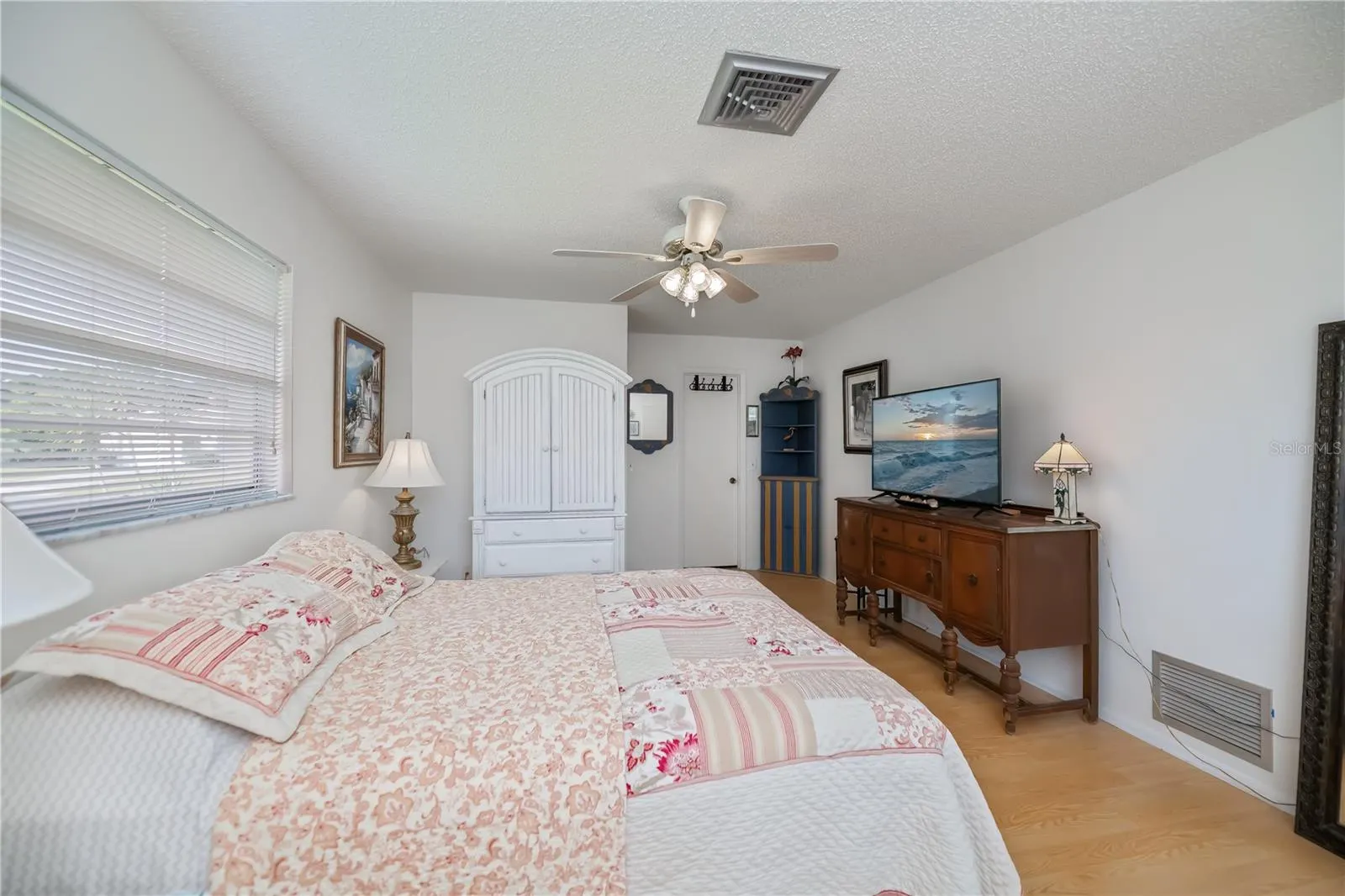 1311 WASHINGTON DR