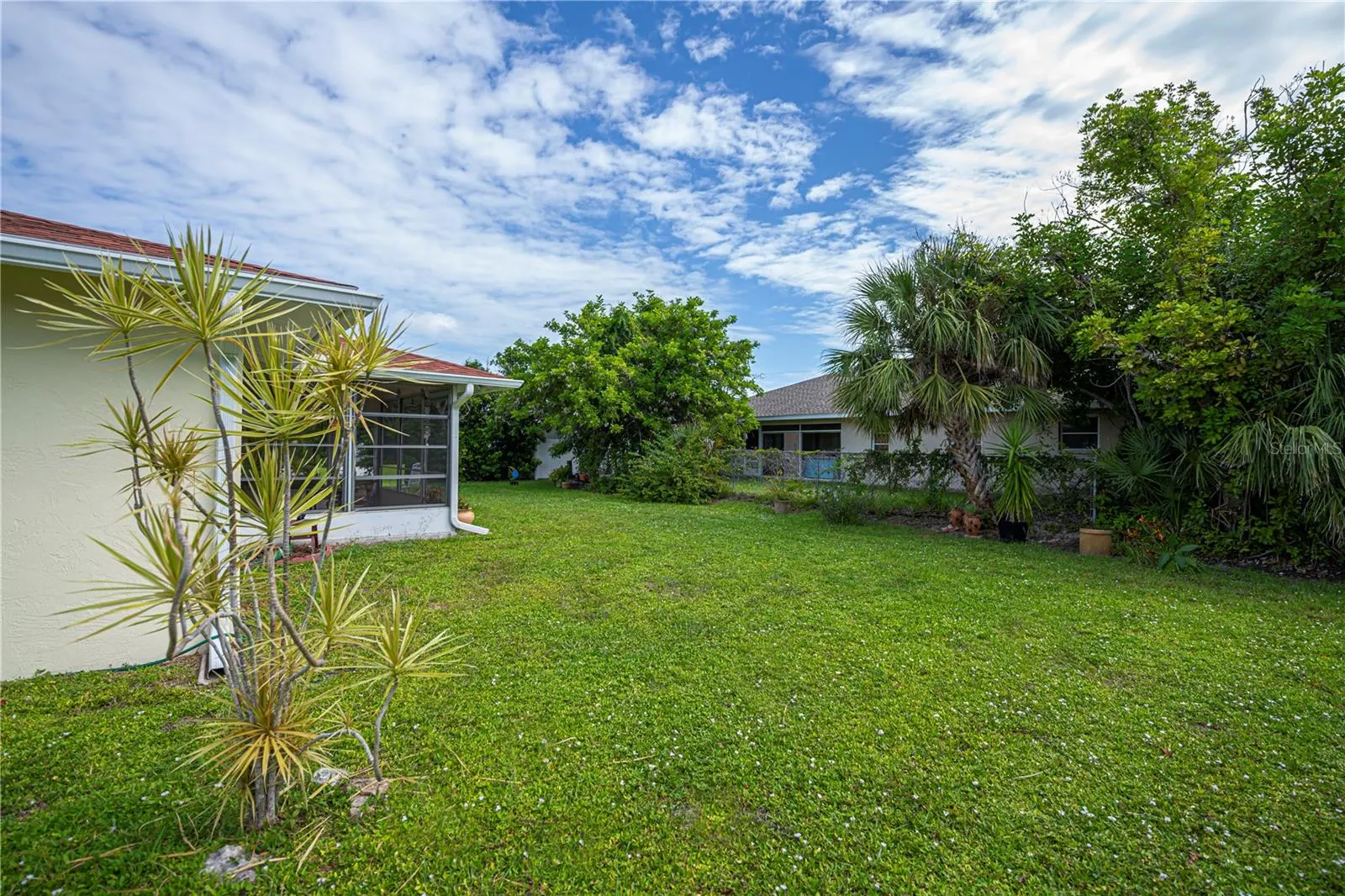 1311 WASHINGTON DR