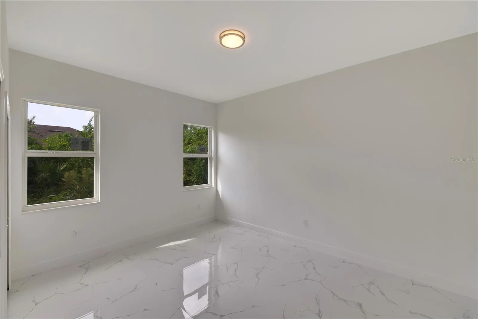 118 GREEN PINE PARK