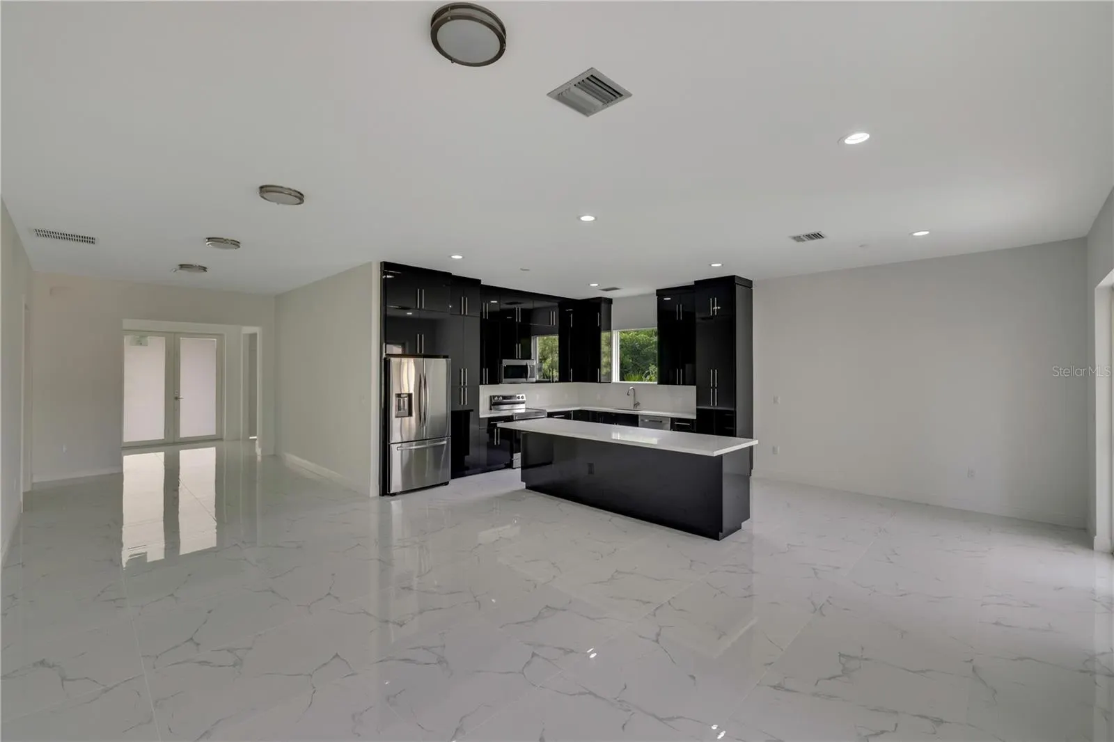 118 GREEN PINE PARK