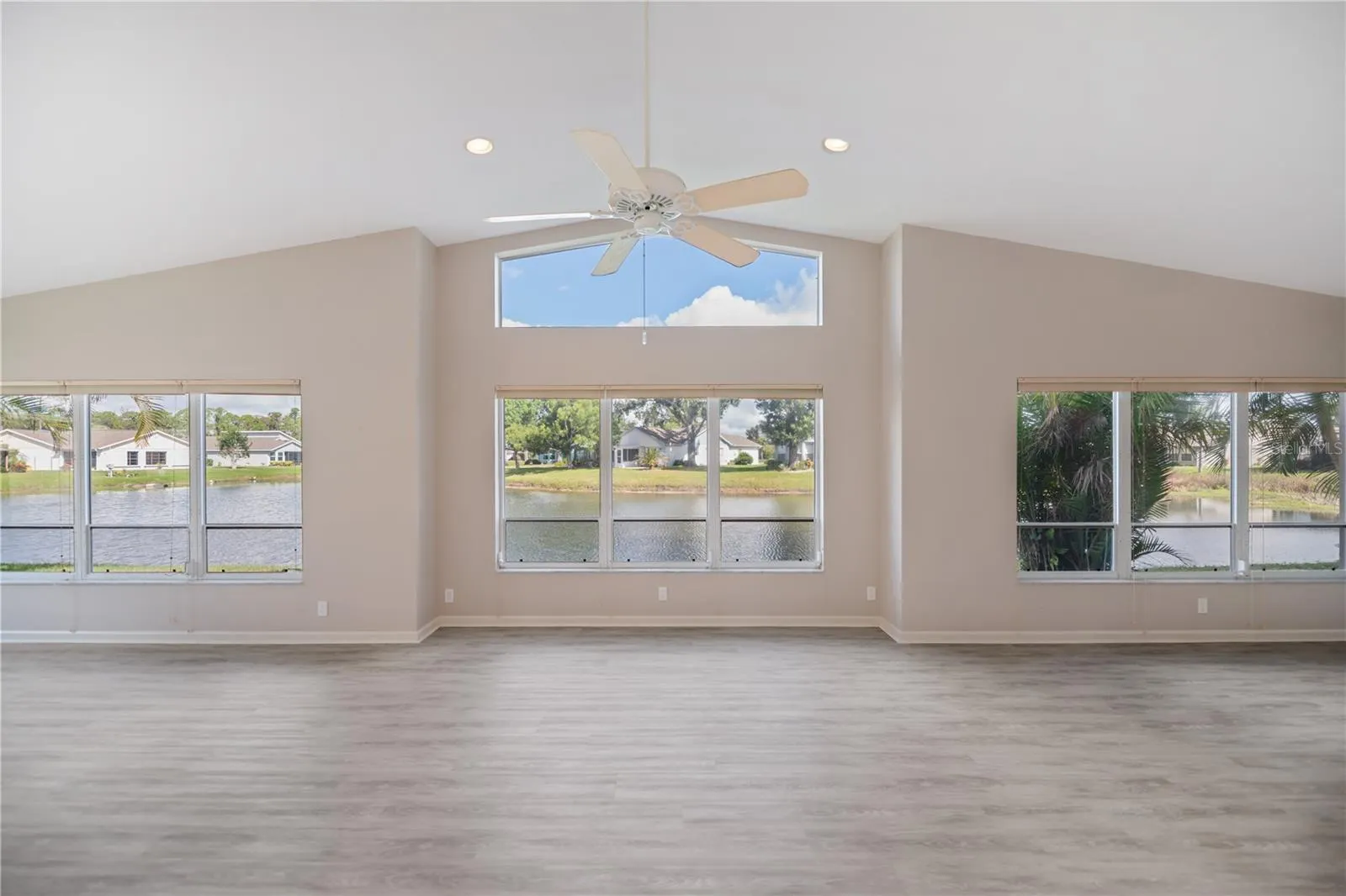 425 CYPRESS FOREST DR