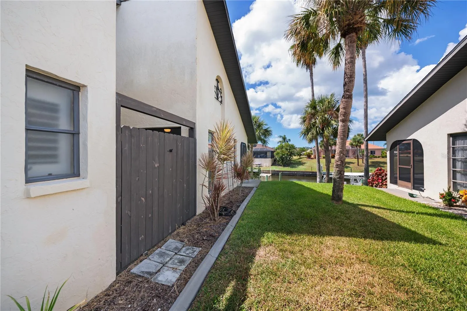 365 ENGLEWOOD ISLES PKWY #3, #3