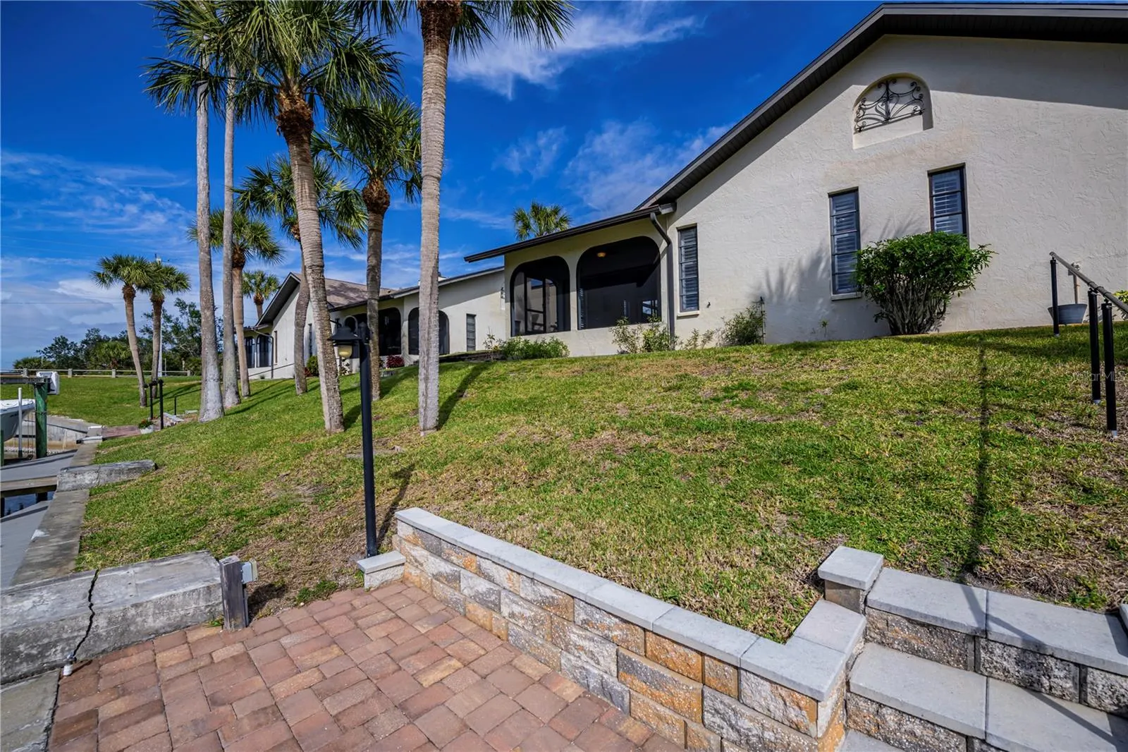 365 ENGLEWOOD ISLES PKWY #3, #3