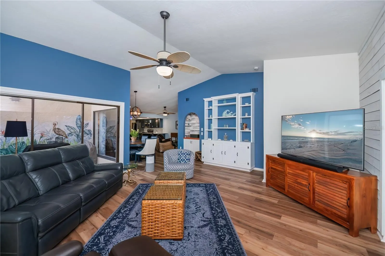 365 ENGLEWOOD ISLES PKWY #3, #3