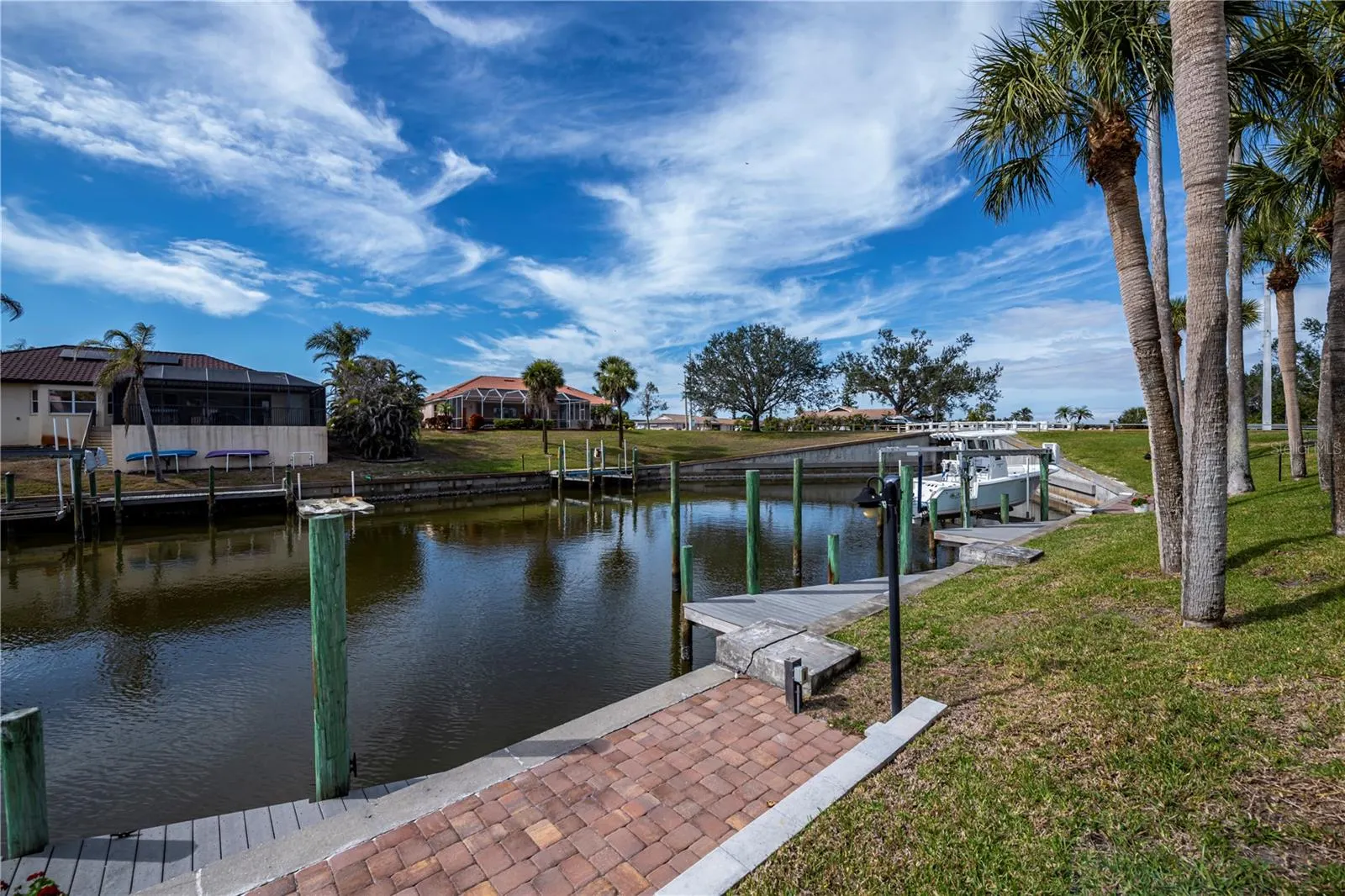 365 ENGLEWOOD ISLES PKWY #3, #3