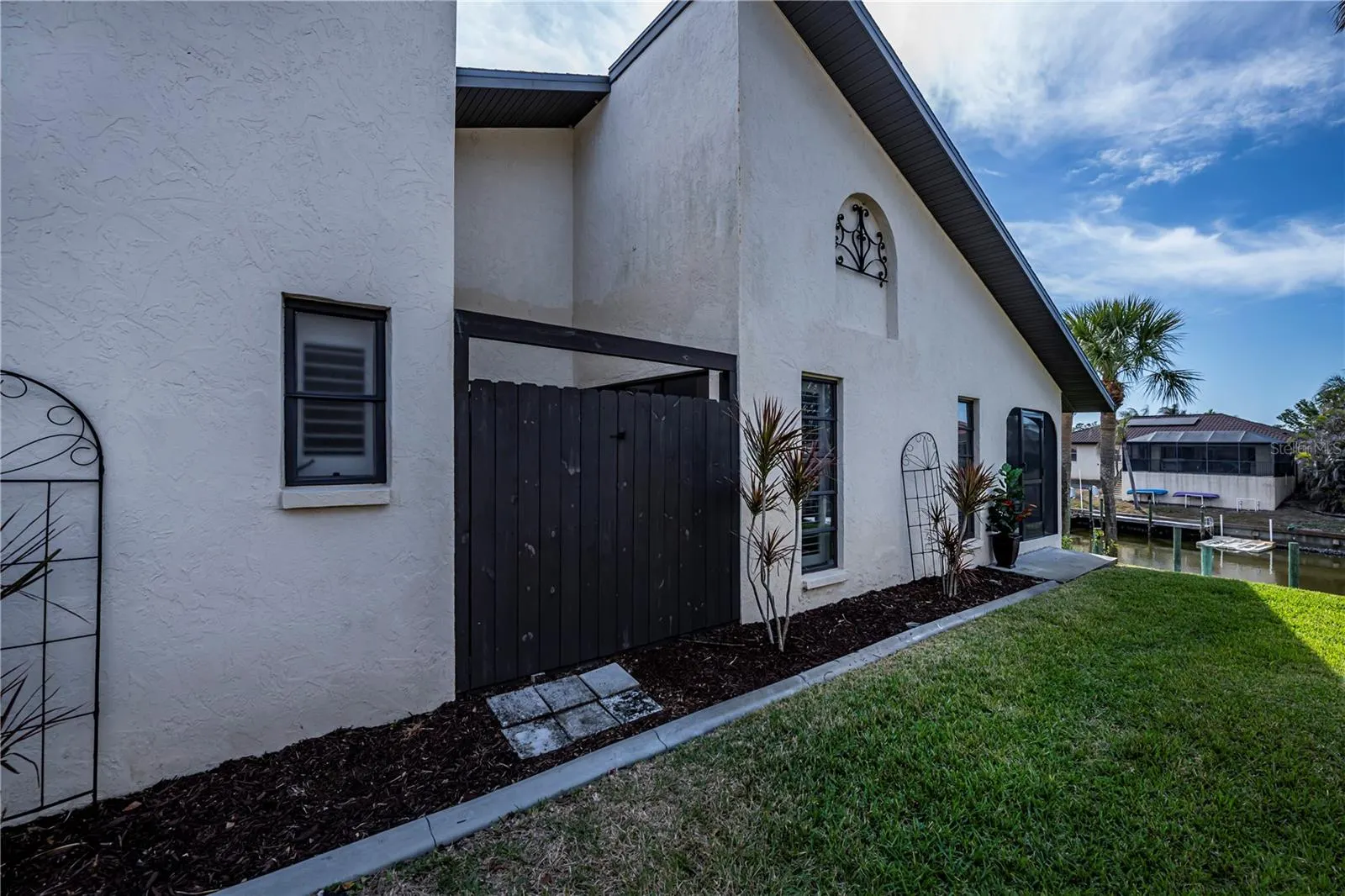 365 ENGLEWOOD ISLES PKWY #3, #3
