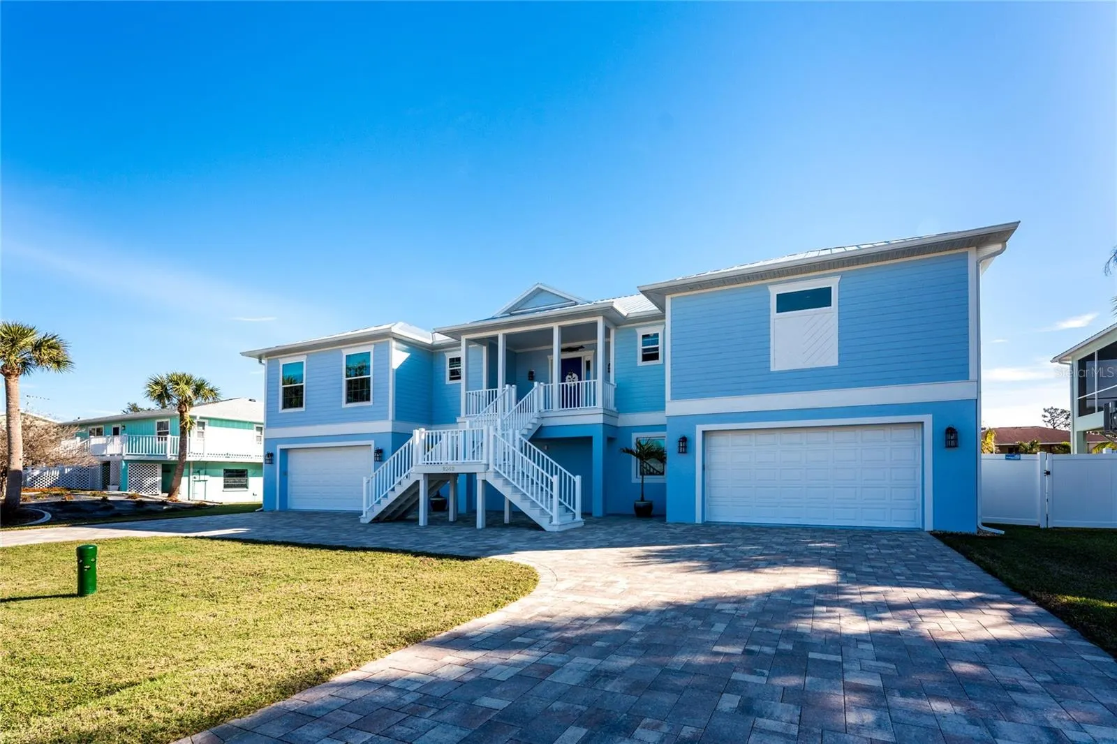 9240 PINE COVE DR