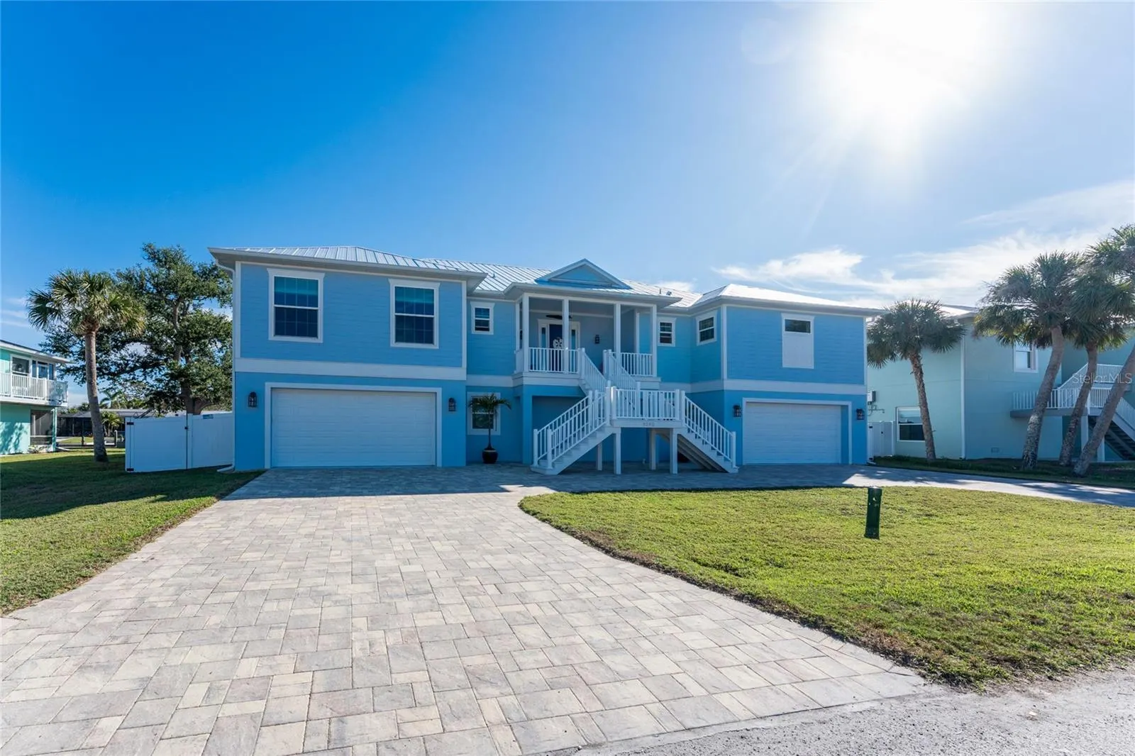 9240 PINE COVE DR