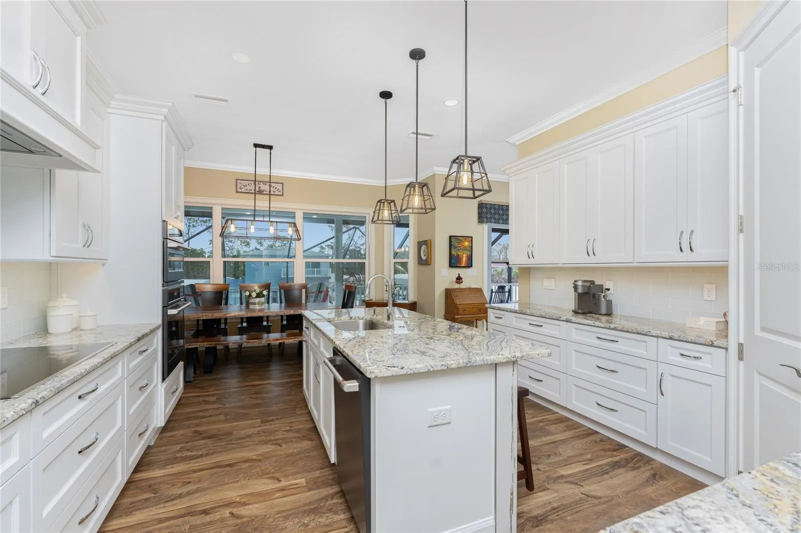 9240 PINE COVE DR