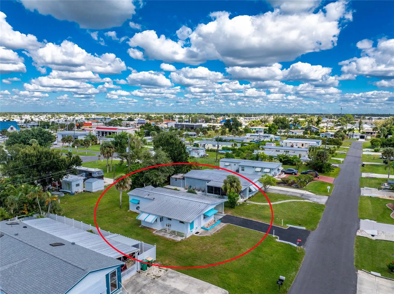 315 CALLE LIANA