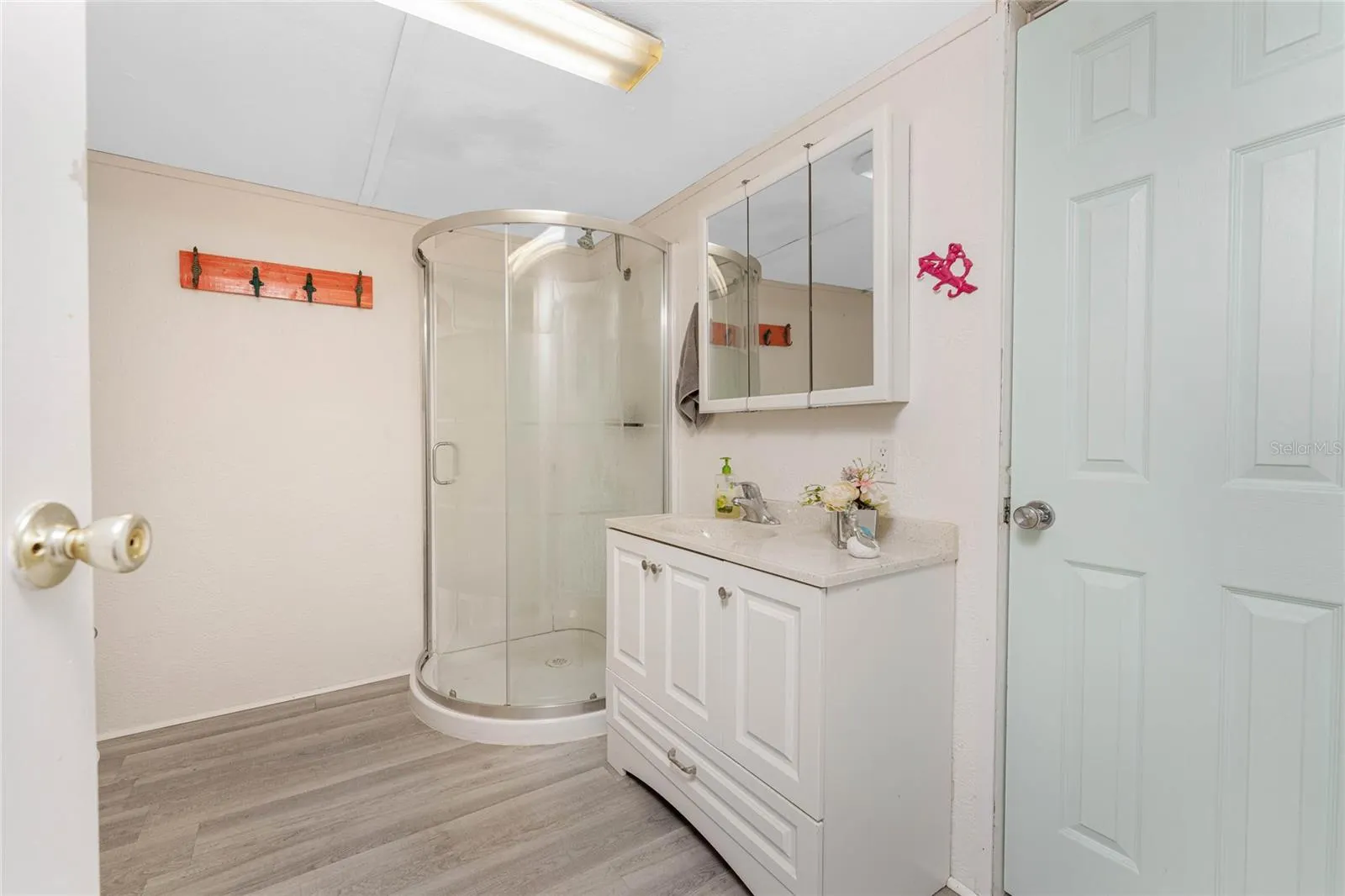 315 CALLE LIANA