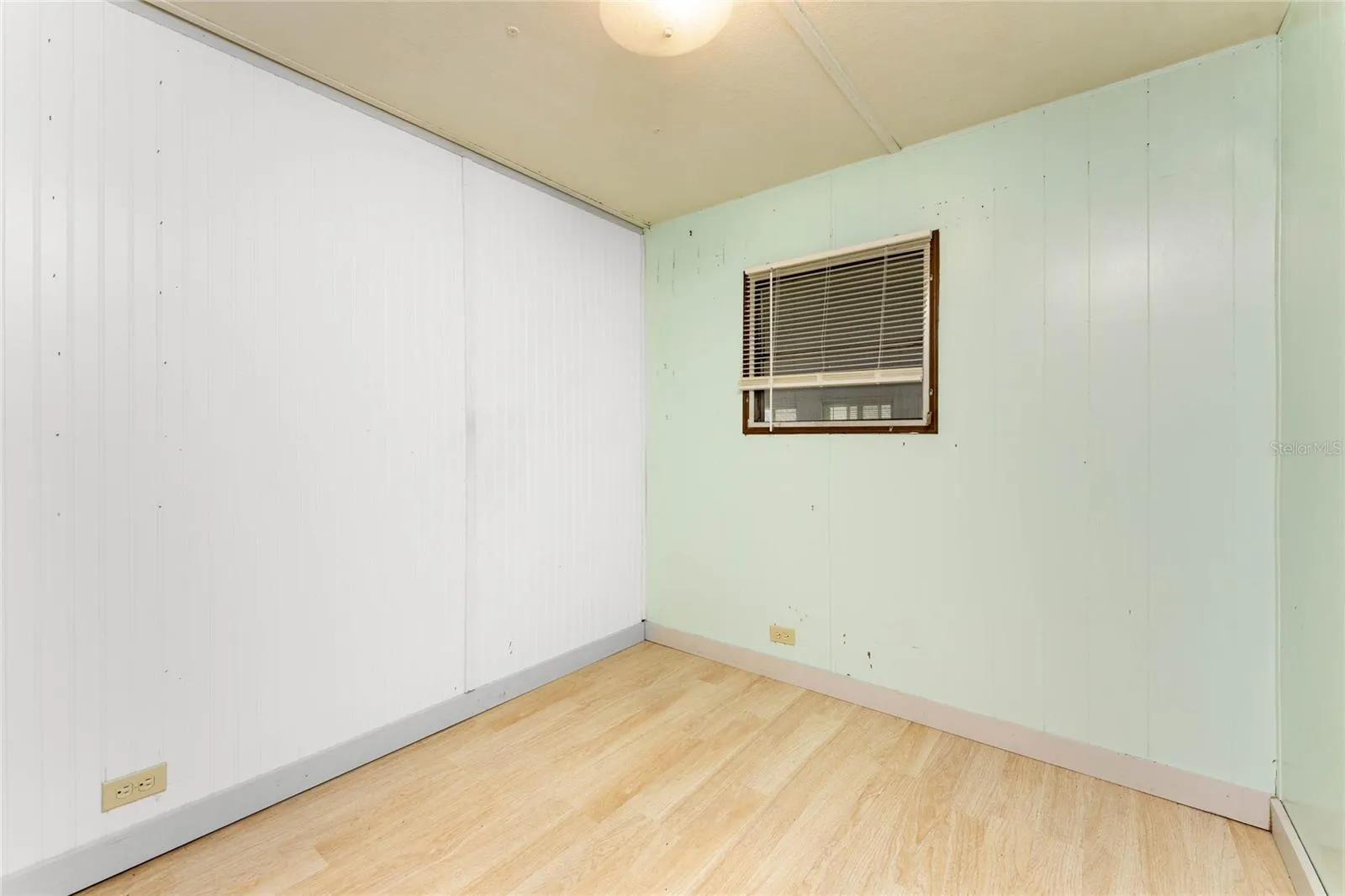 315 CALLE LIANA