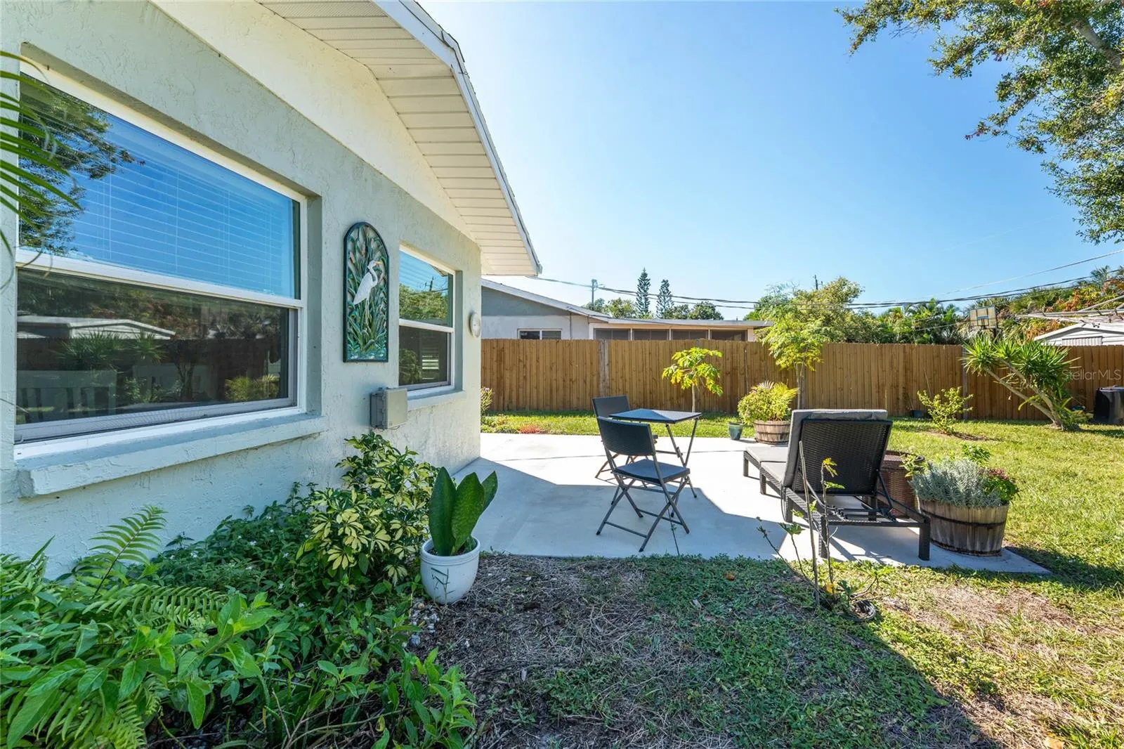 786 CARLA DR