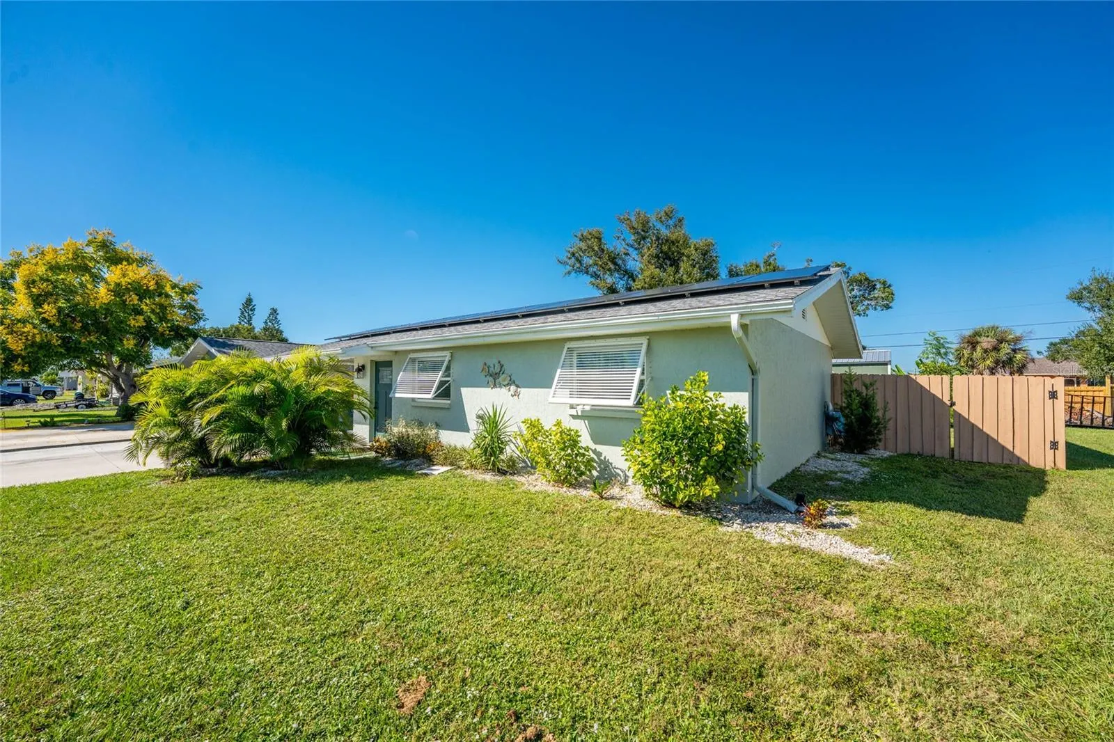 786 CARLA DR