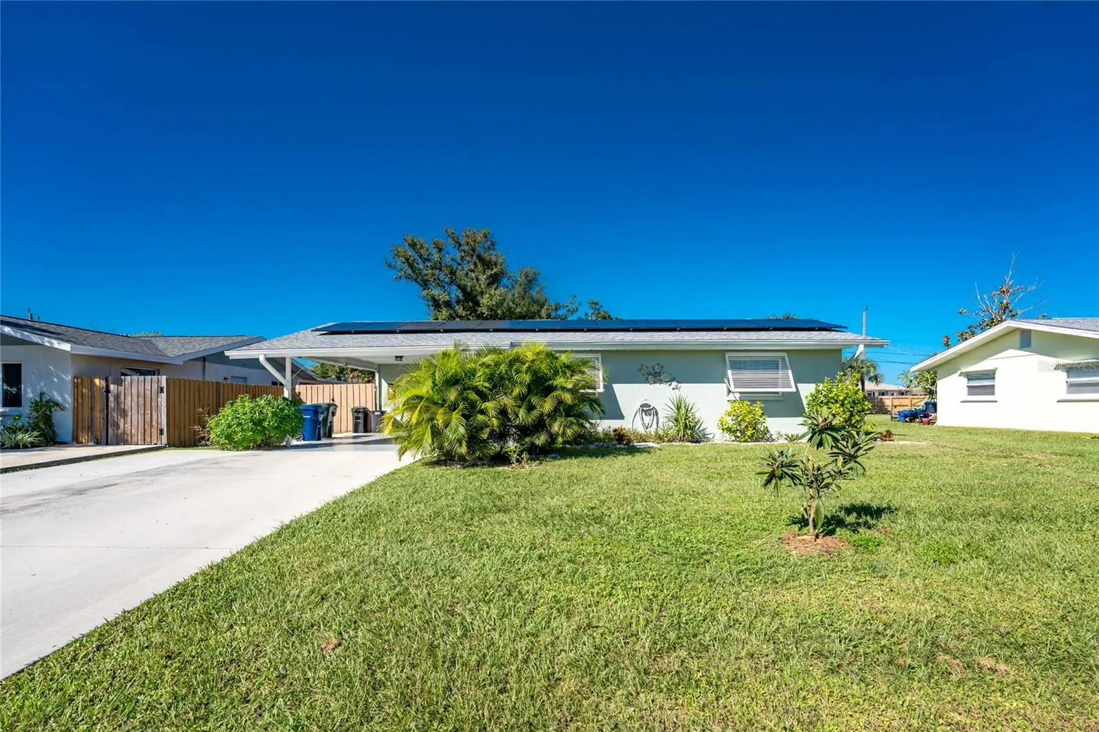 786 CARLA DR