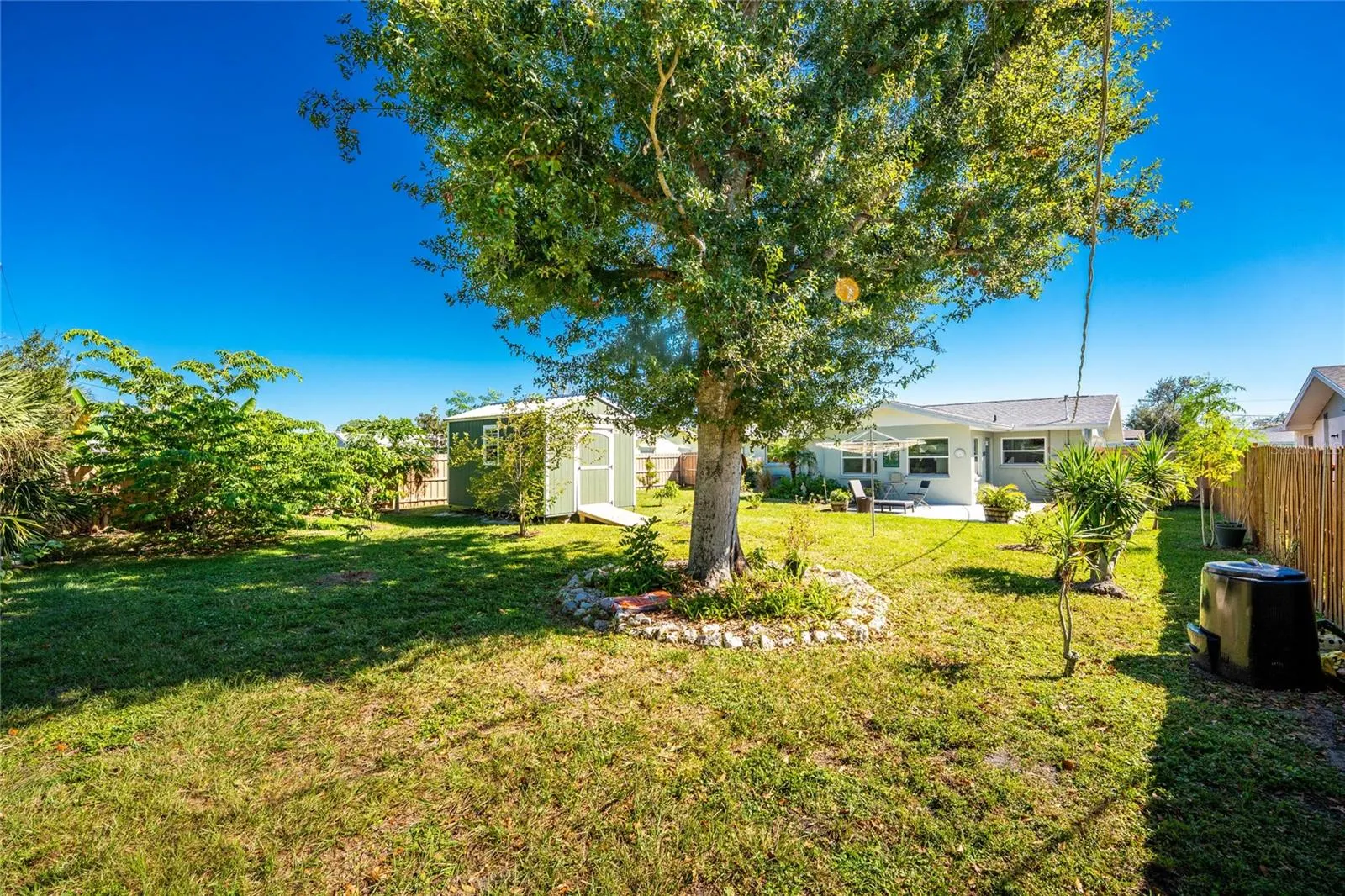 786 CARLA DR