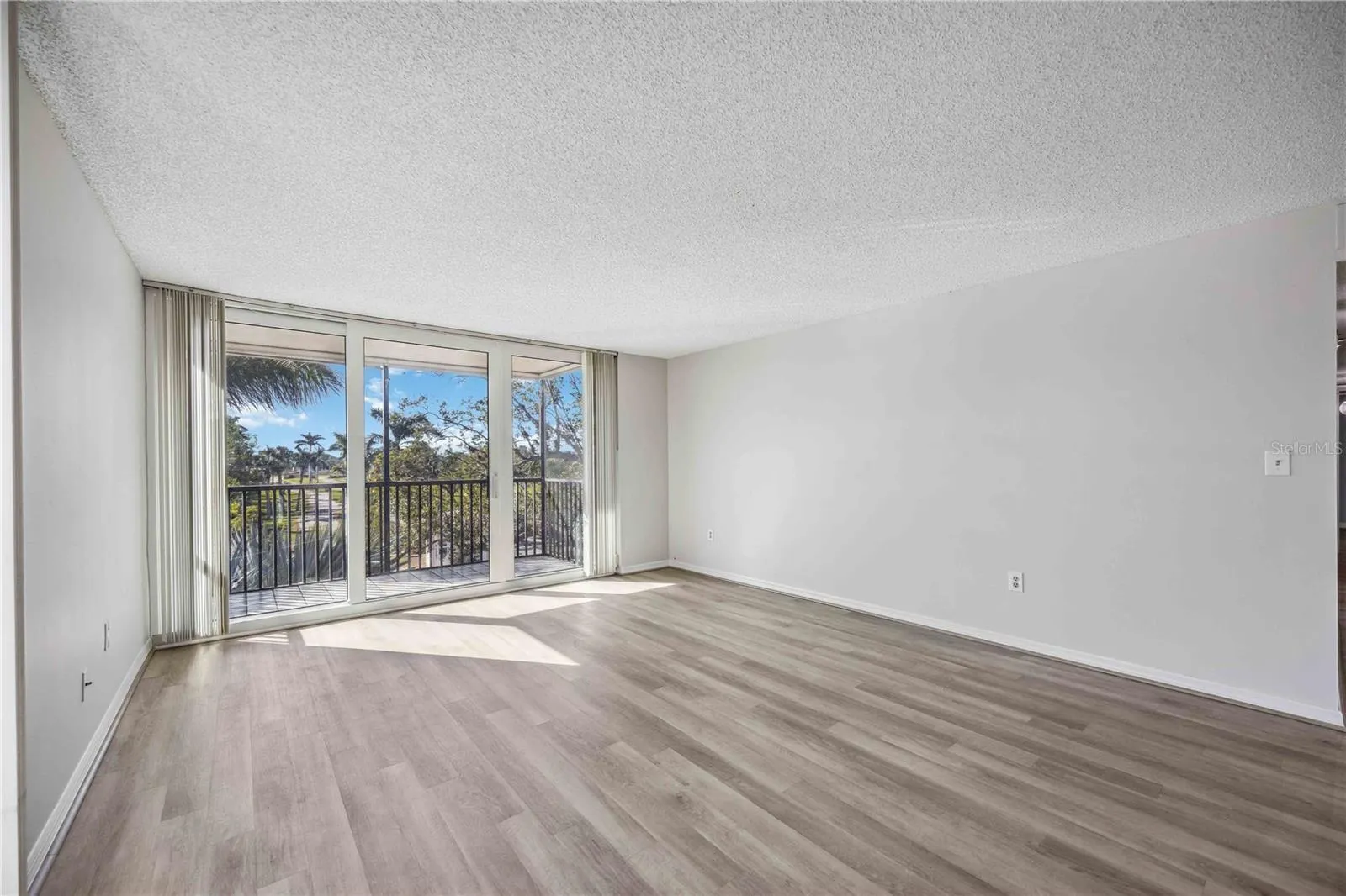 25188 MARION AVE #C206, #C206