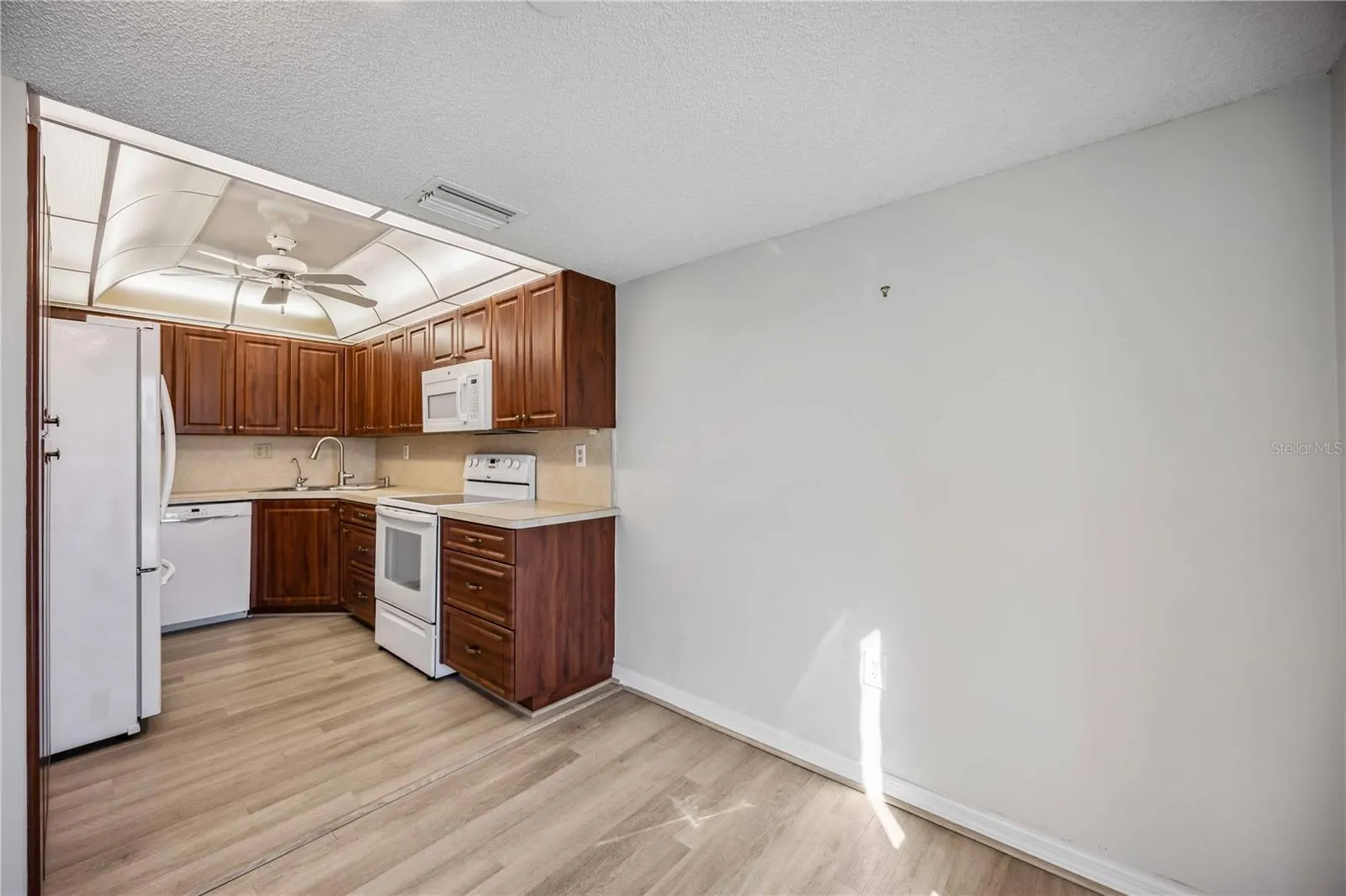25188 MARION AVE #C206, #C206