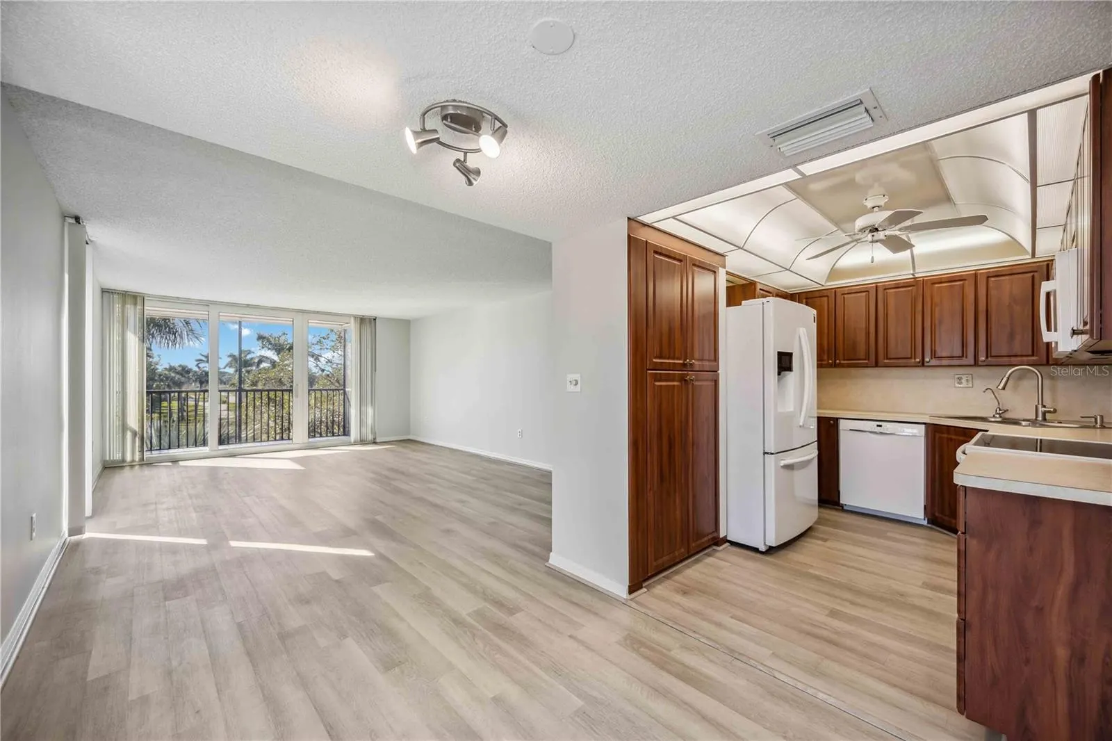 25188 MARION AVE #C206, #C206