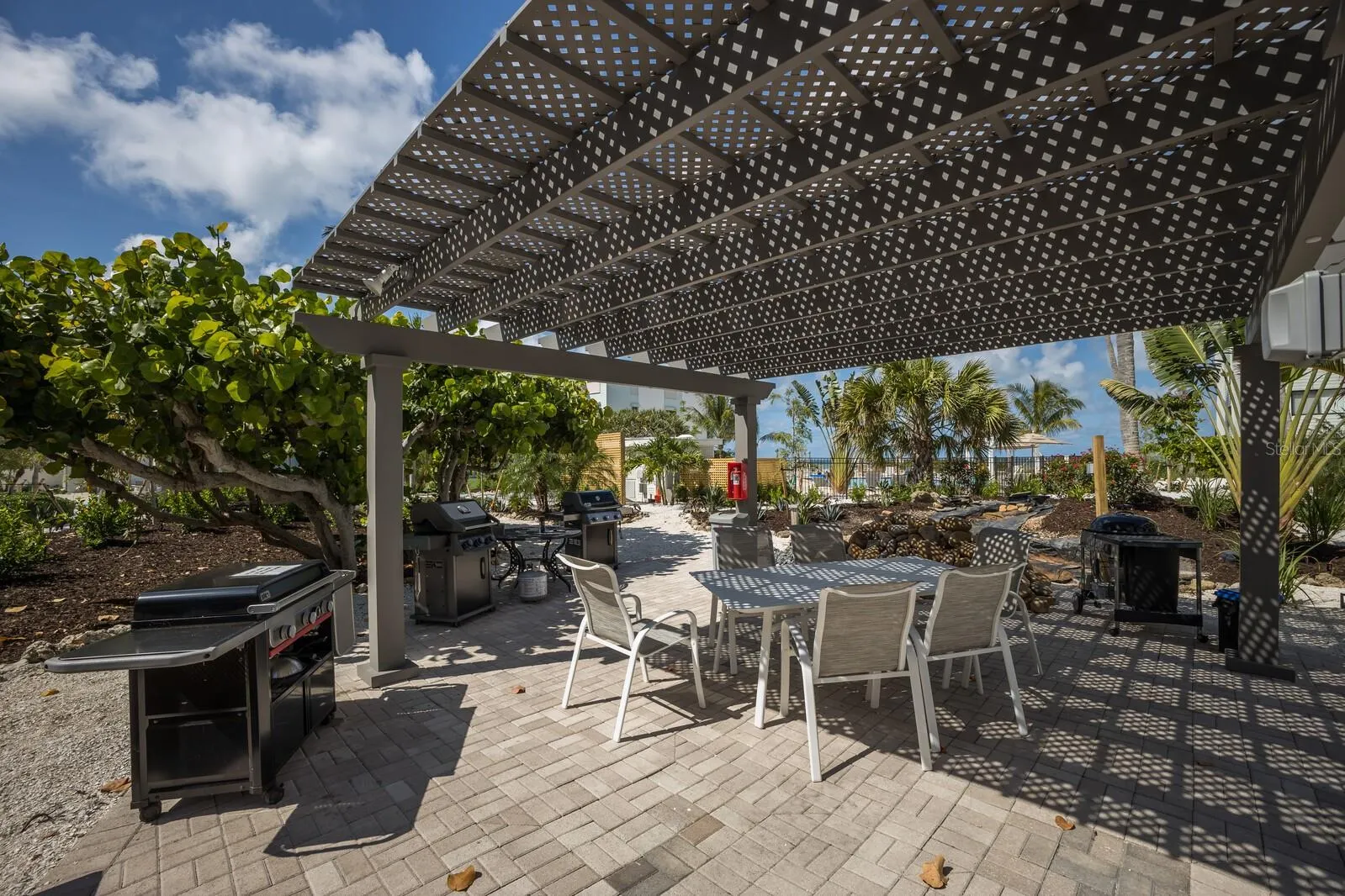 5700 GULF SHORES DR #B-137, #B-137
