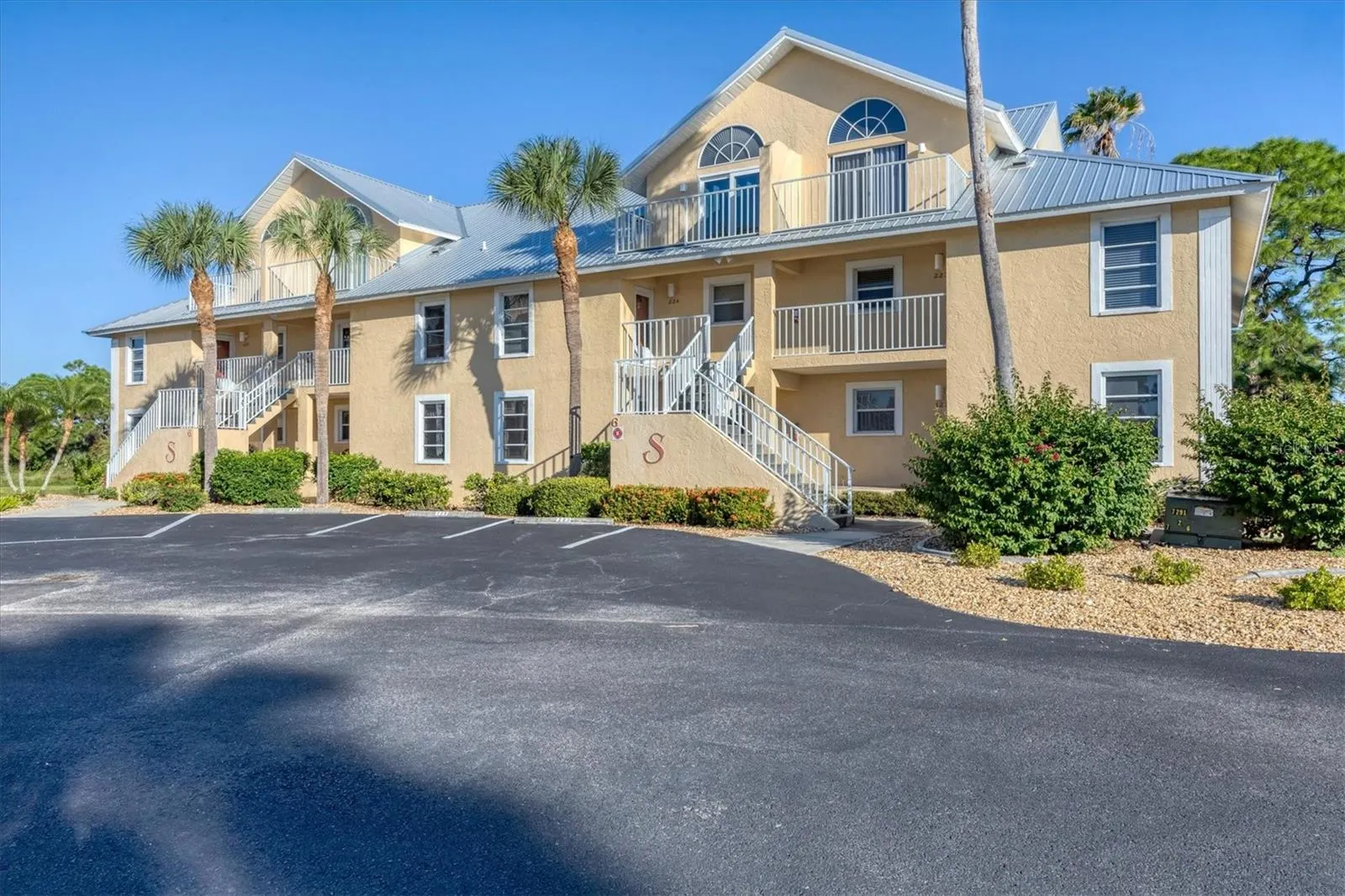 6610 GASPARILLA PINES BLVD #125, #125