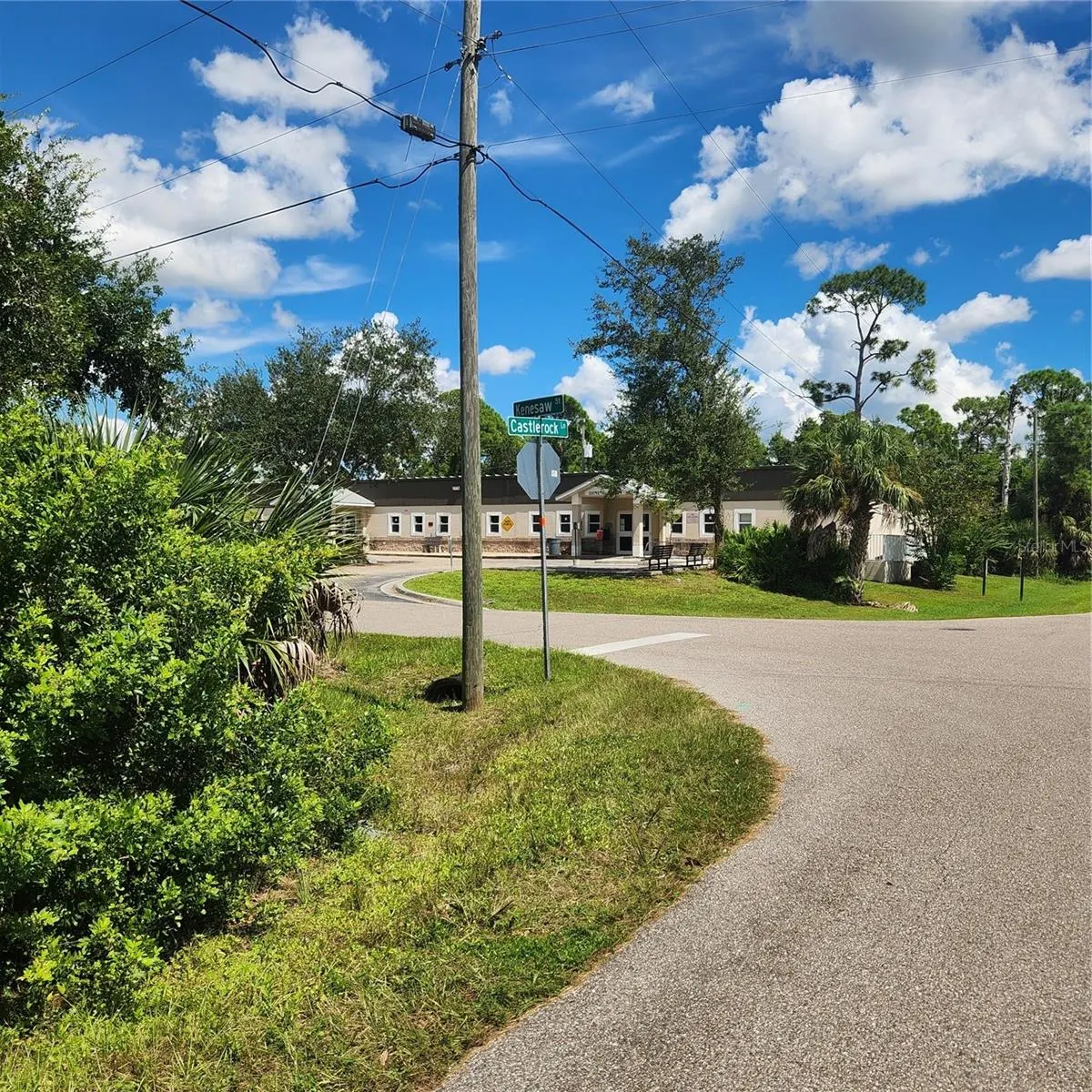 1587 CASTLEROCK LN
