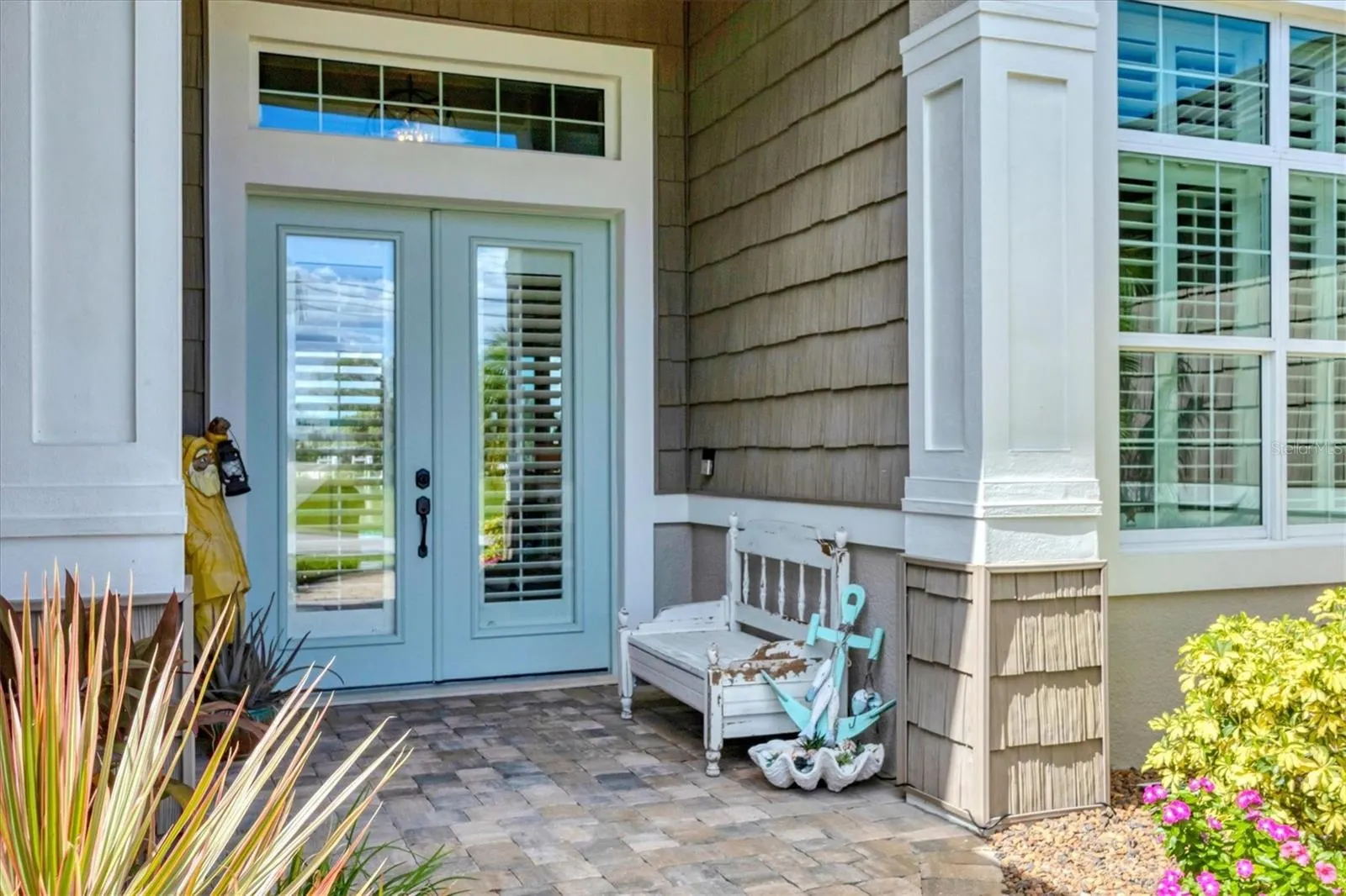 9241 SANTA LUCIA DR