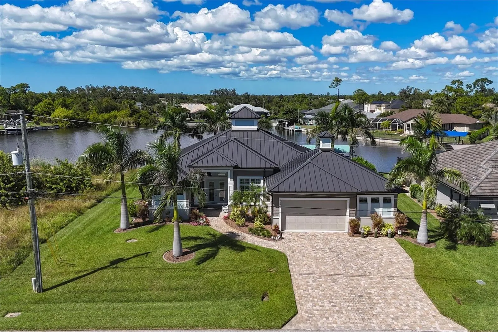 9241 SANTA LUCIA DR